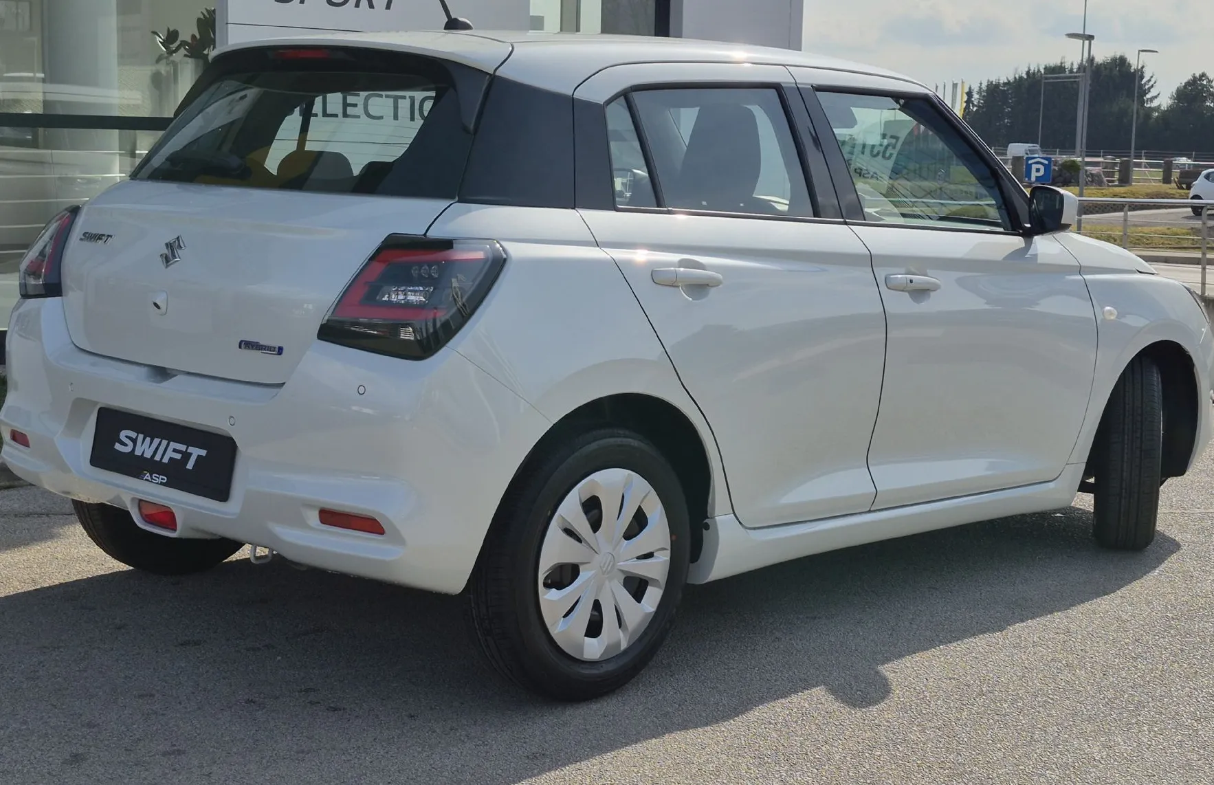Zunanja slika - Suzuki Swift - 1.2 HIBRID COMFORT - 1