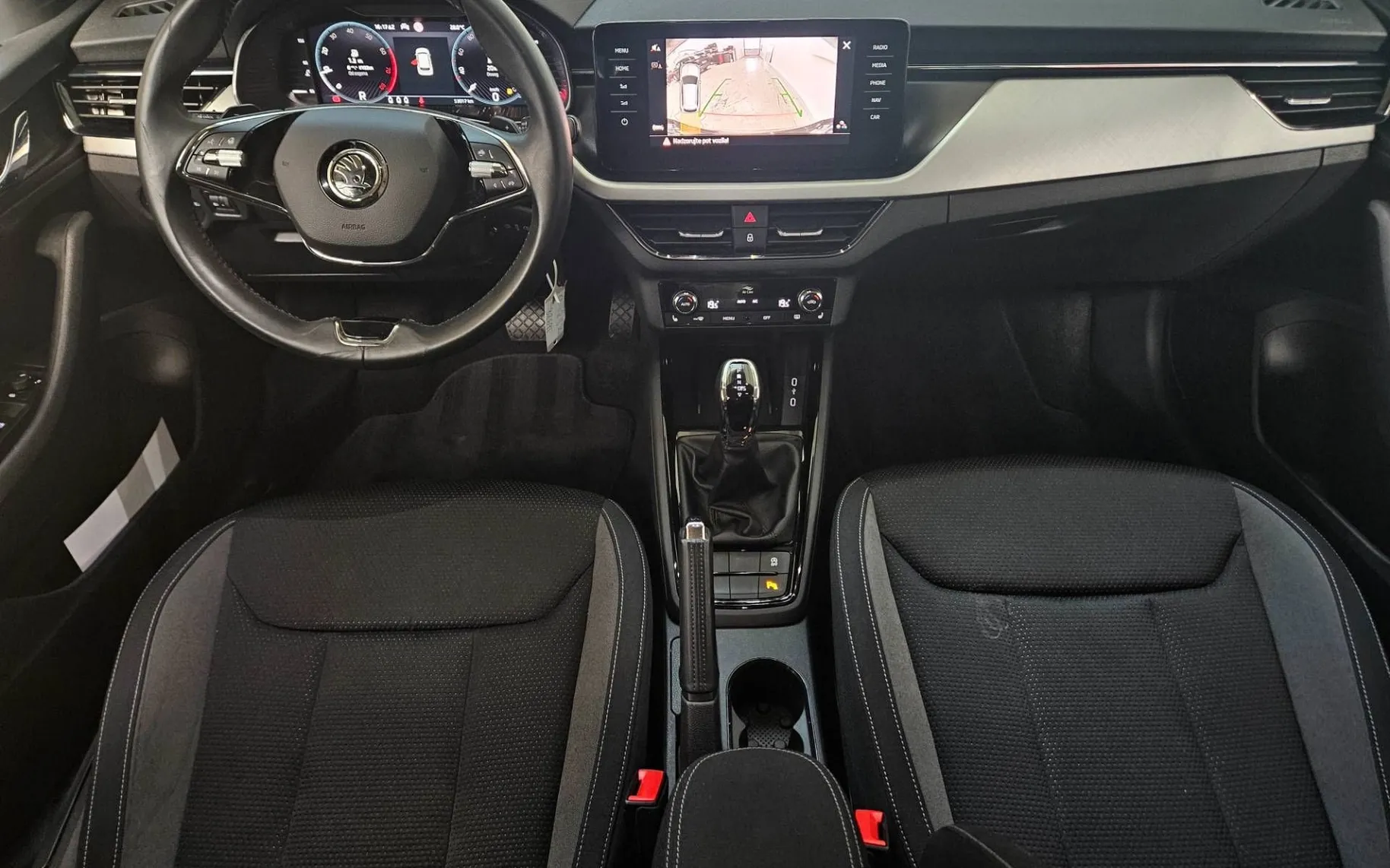 Notranja slika - Škoda Kamiq - 1.5 TSI Ambition DSG... - 8