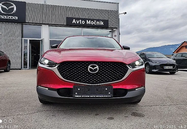 Zunanja slika - Mazda CX-30 - 2.5 G-140 MHEV HOMURA AUTO - 2