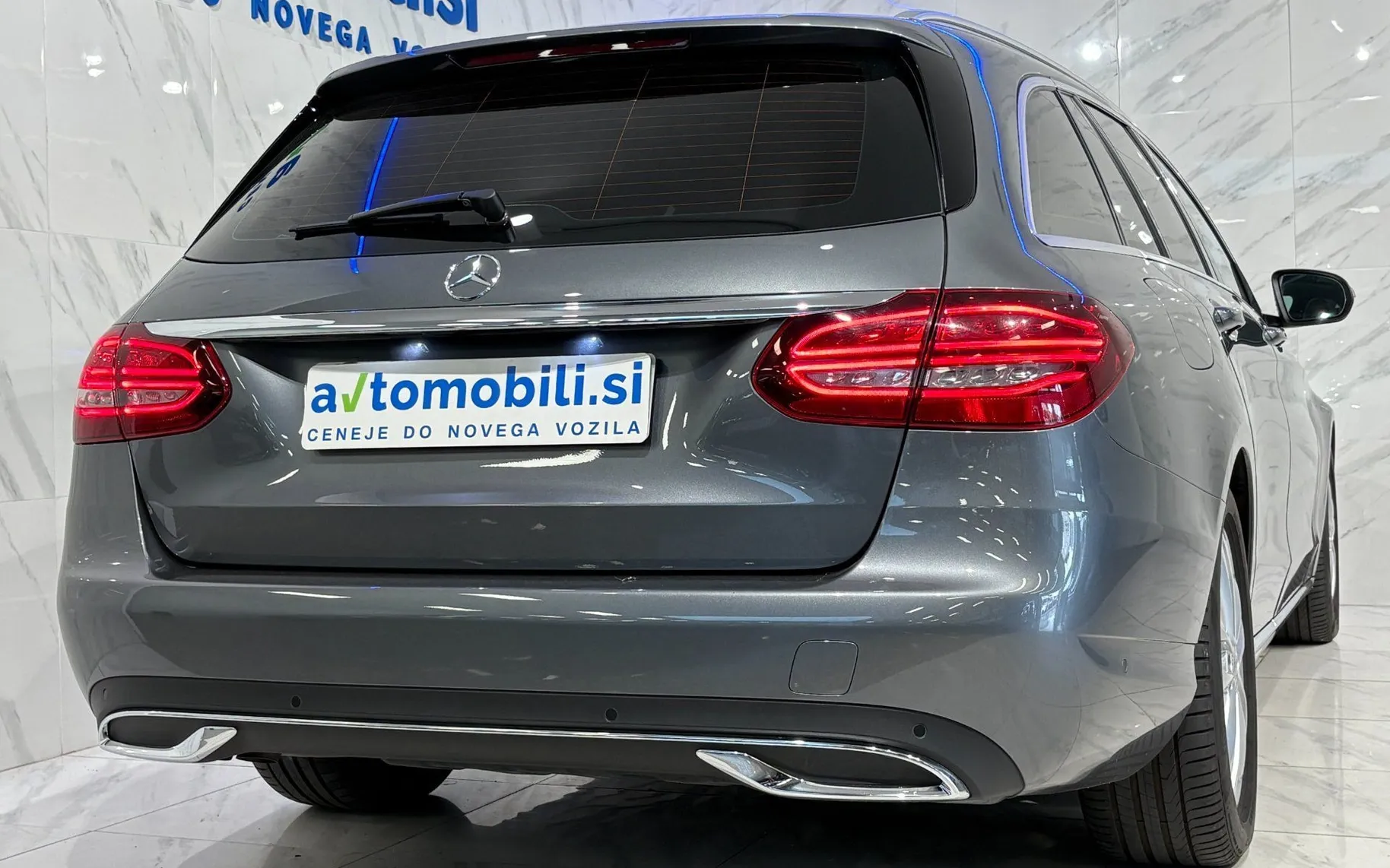 Zunanja slika - Mercedes-Benz C-Razred - 220d T AMG-Line|Tempomat|Panorama|Kamera|MrtviKot| - 6