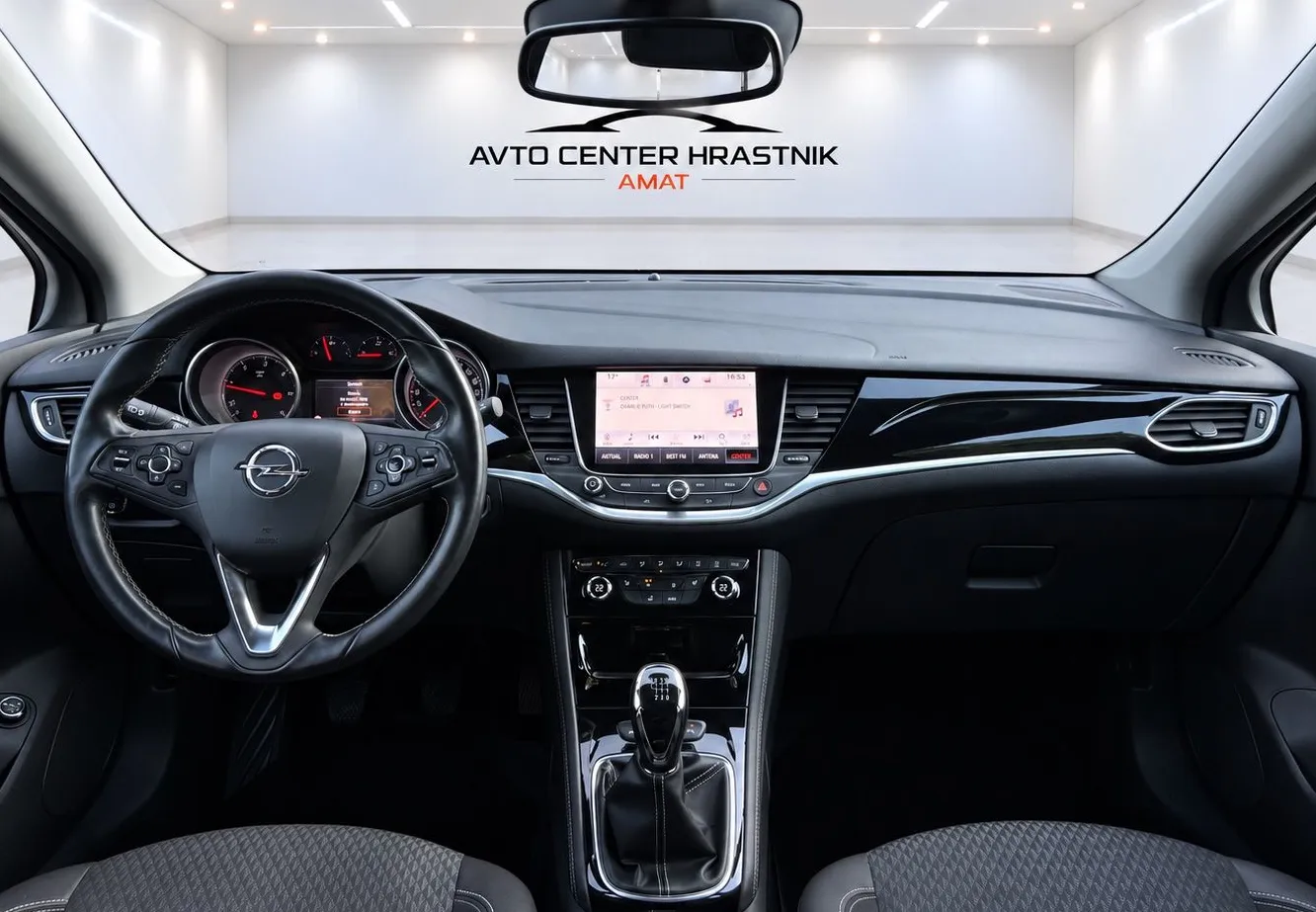Zunanja slika - Opel Astra - 1.6 CDTI Enjoy slovensko vozilo servisna potrjena - 8