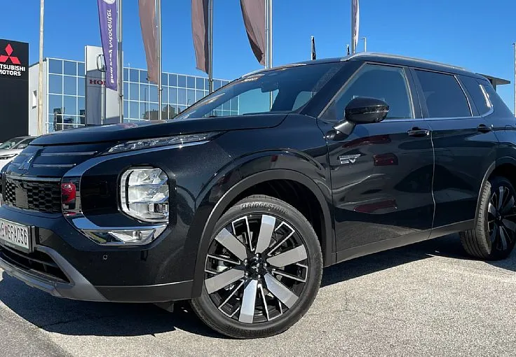 Zunanja slika - Mitsubishi Outlander - PHEV 4WD 2.4 Intense Avt. - 2