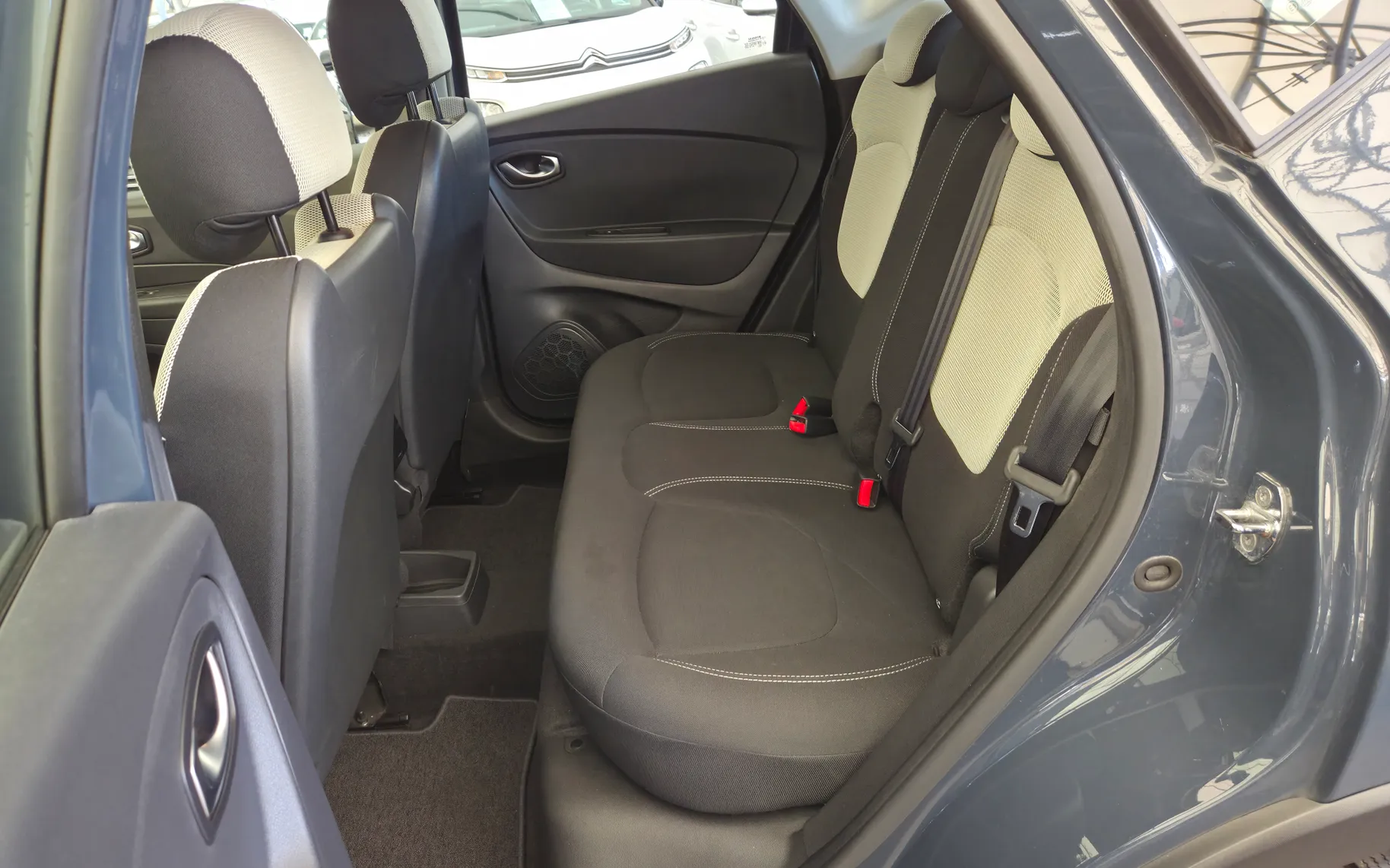 Zunanja slika - Renault Captur - Limited TCe 90 1.LASTNIK SLO.POREKLO - 13