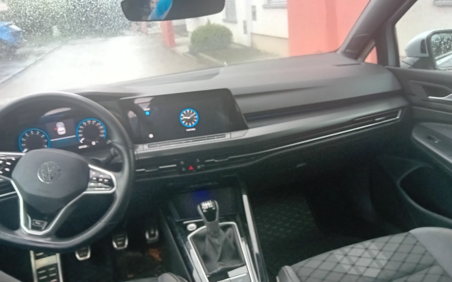 Zunanja slika - Volkswagen Golf - 1,5 eTSI ACT R-Line DSG - 6