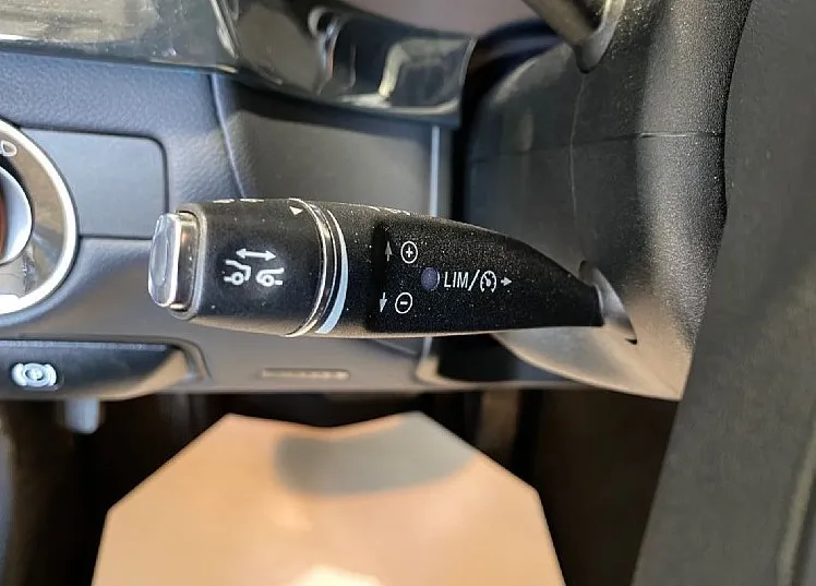 Zunanja slika - Mercedes-Benz CLS-Razred - CLS 350 d 4MATIC- KAM 360-PANO-NAVI-2xPDC - 17