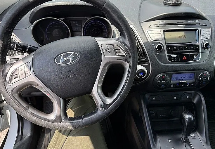 Zunanja slika - Hyundai ix35 - 4WD 2.0 CRDi - 6