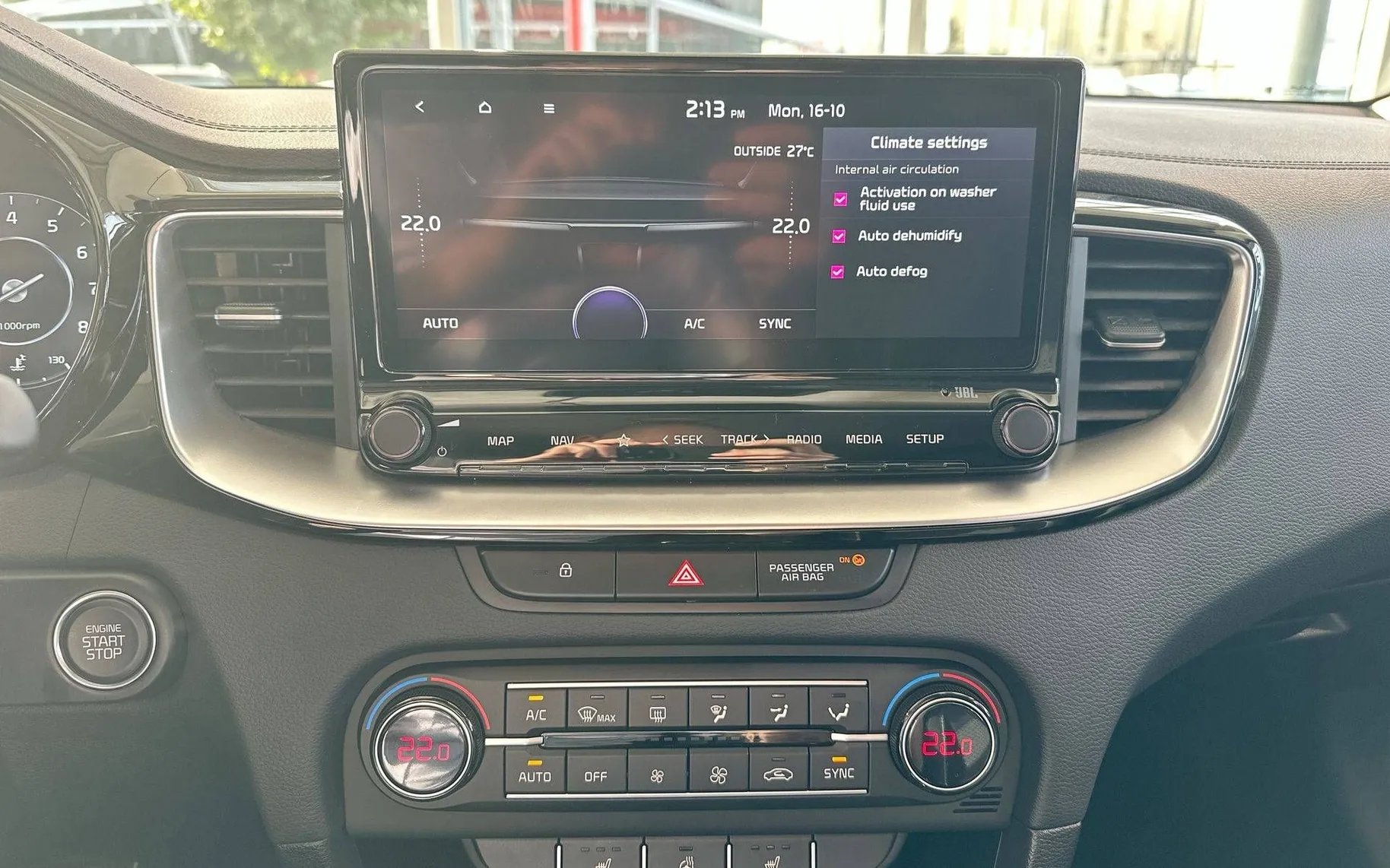 Notranja slika - KIA XCeed - 1.6 T-GDi EX Stream ISG 7DCT - 19
