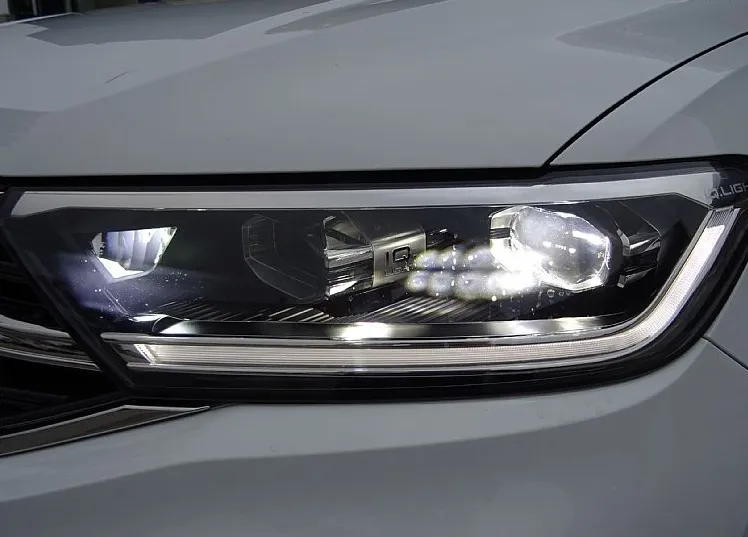 Zunanja slika - VW T-Roc - 1.5 TSI R-line DSG - 11