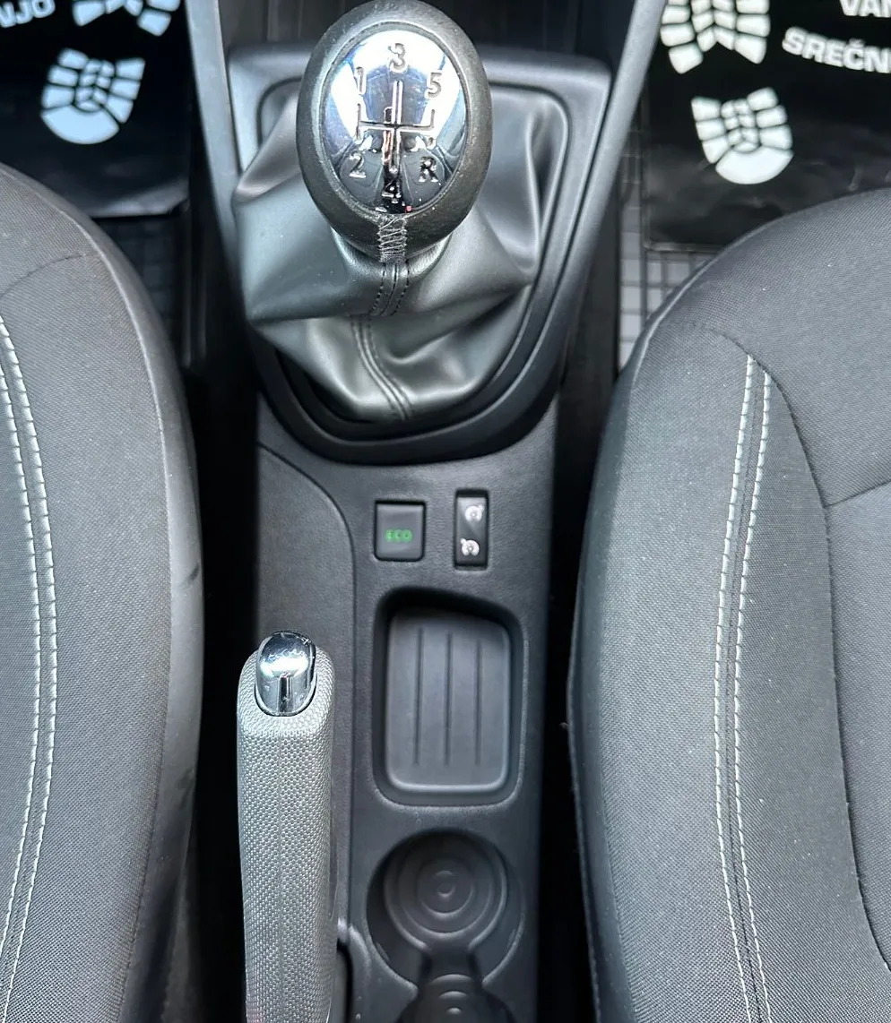 Zunanja slika - Renault Captur - dCi 90 - SLOVENSKI - PDC - NAVIGACIJA - TEMPOMAT - 14