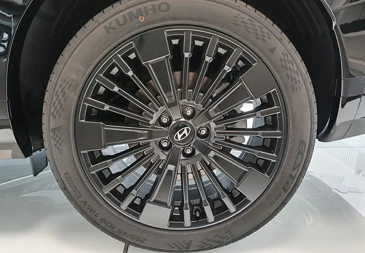 Zunanja slika - Hyundai Santa Fe - 1.6 T-GDI HEV Impression 4WD AUTO - 4