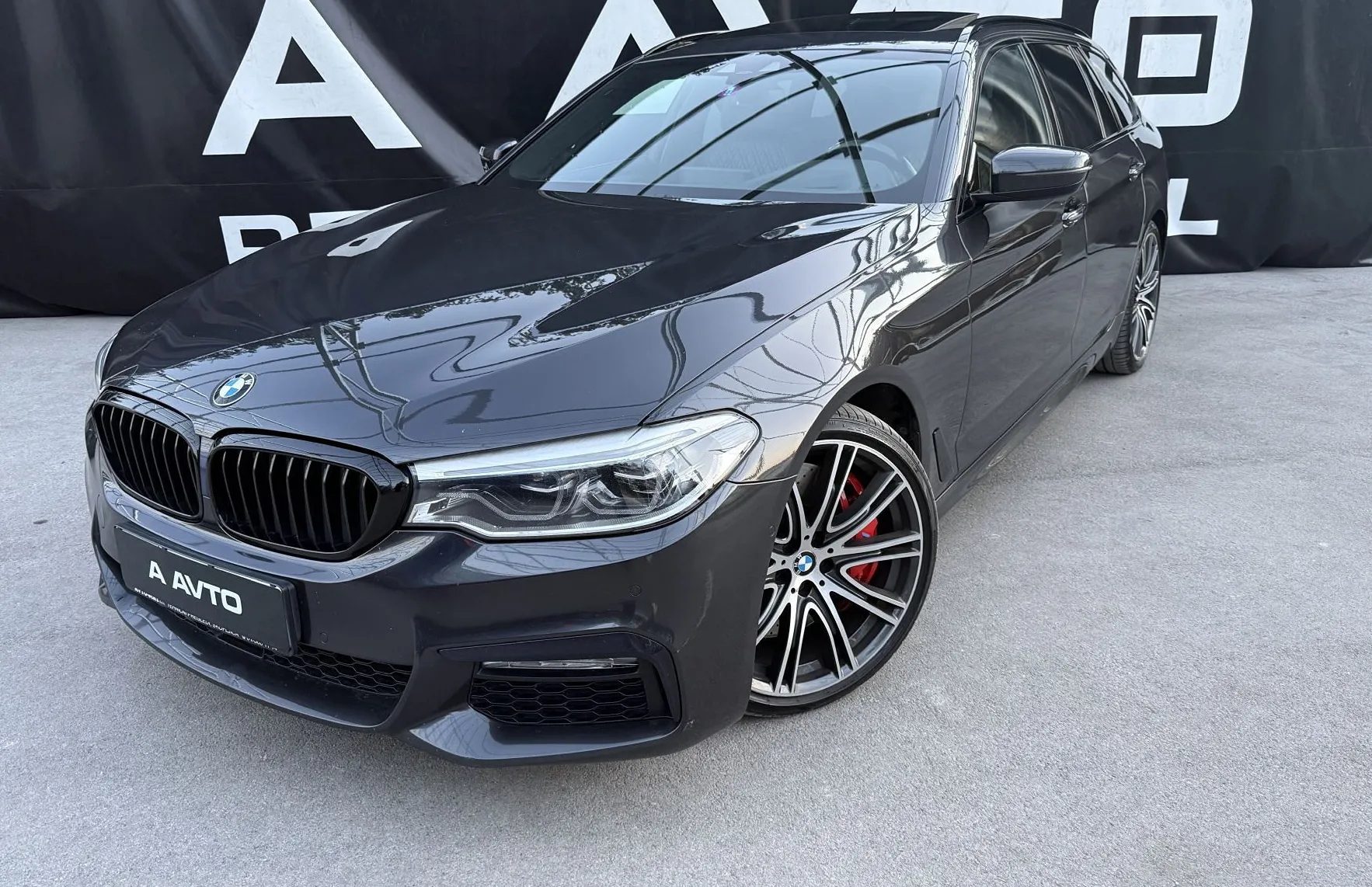 Zunanja slika - BMW Serija 5 - Touring: 530d xDrive Touring Avt. - 1
