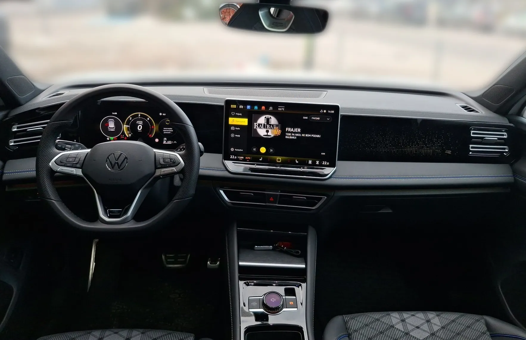 Zunanja slika - VW Tiguan - 2.0 TDI DSG 4JOY 150KM - 10