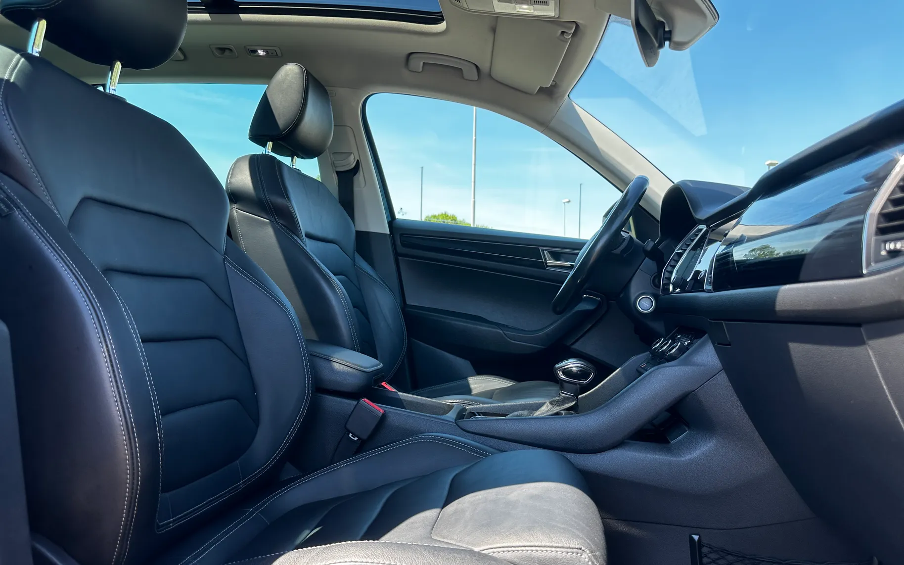 Zunanja slika - Škoda Kodiaq - 2.0 TSI 4x4 DSG STYLE-PANORAMA-LED-PDC-MEMO-ALU.19 - 17