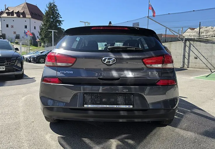 Zunanja slika - Hyundai i30 - 1.0 T-GDI - NAVIGACIJA - 5