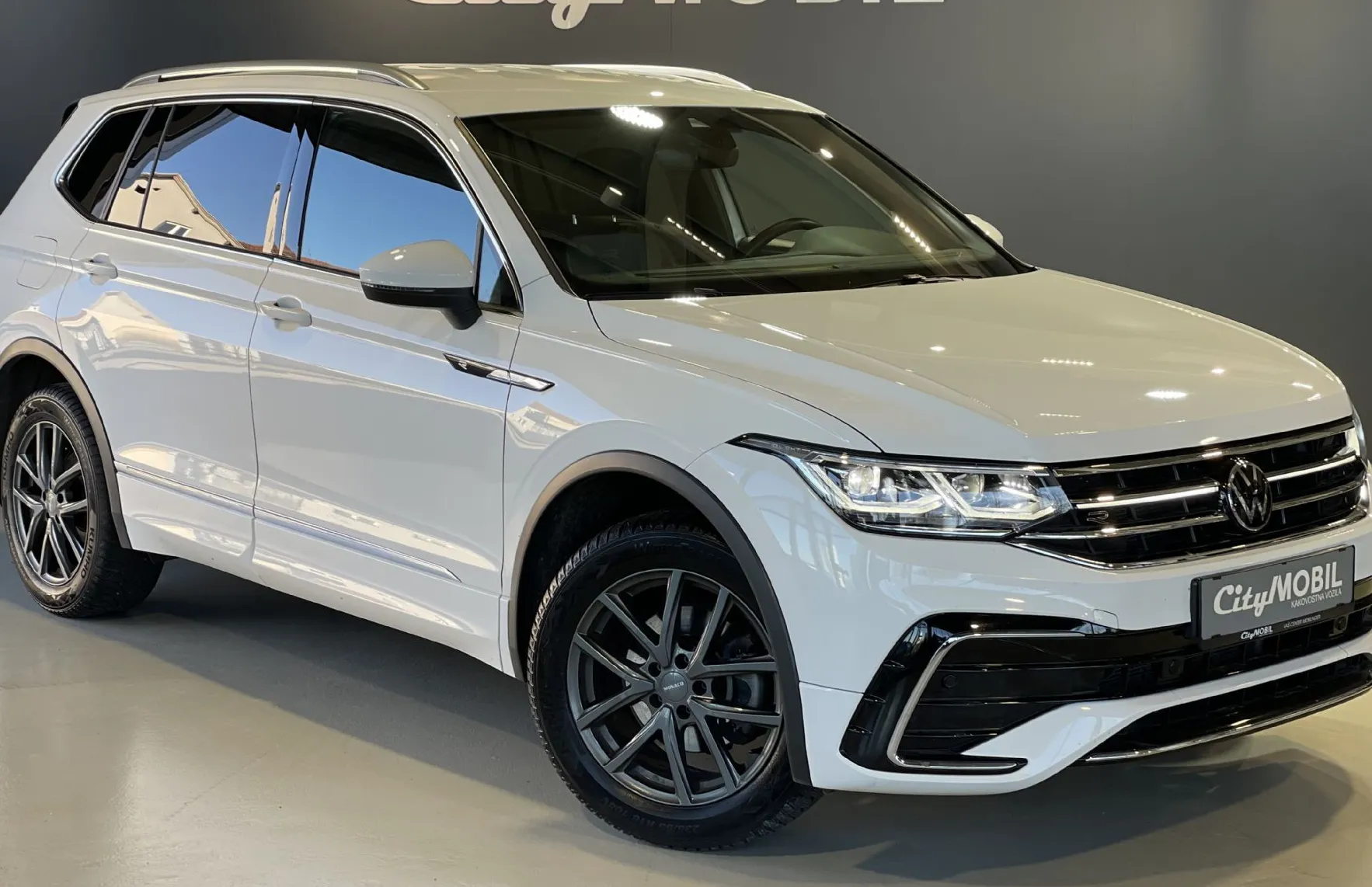 Zunanja slika - VW Tiguan Allspace - 1.LASTNIK-SLO-R LINE-VIRTUAL-NAVIGACIJA-LED-LANE - 3
