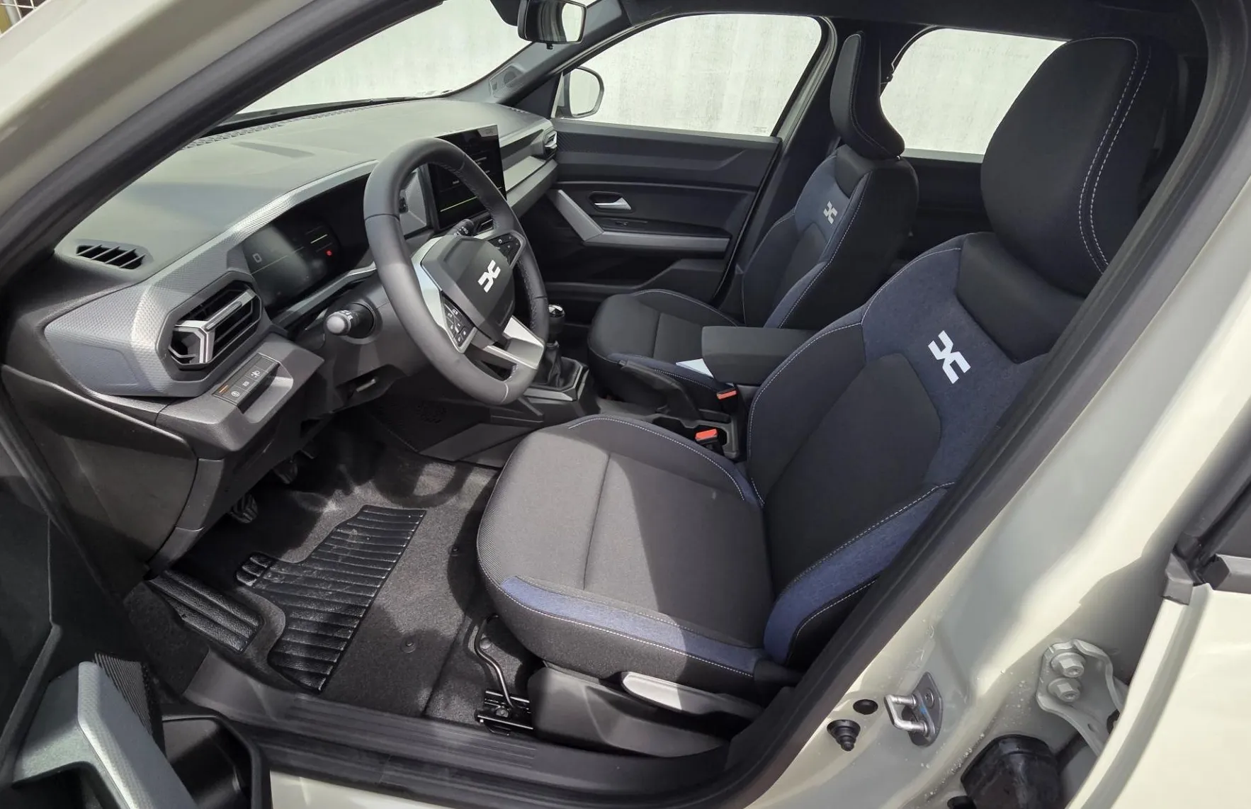 Zunanja slika - Dacia Duster - Expression MHEV 1.2 TCe 140 - 9