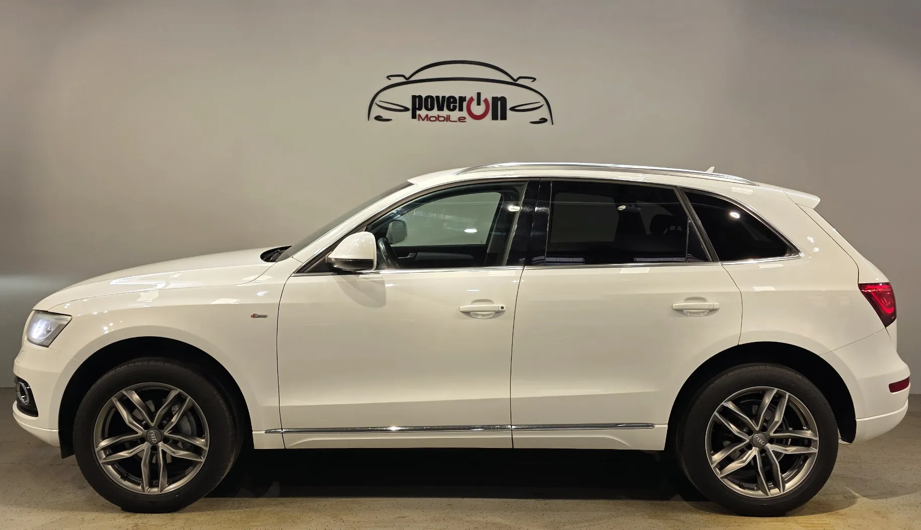 Zunanja slika - Audi Q5 - quattro 2,0 TDI S-tronic SLINE 130kW ACC WEBASTO KLJUKA - 2