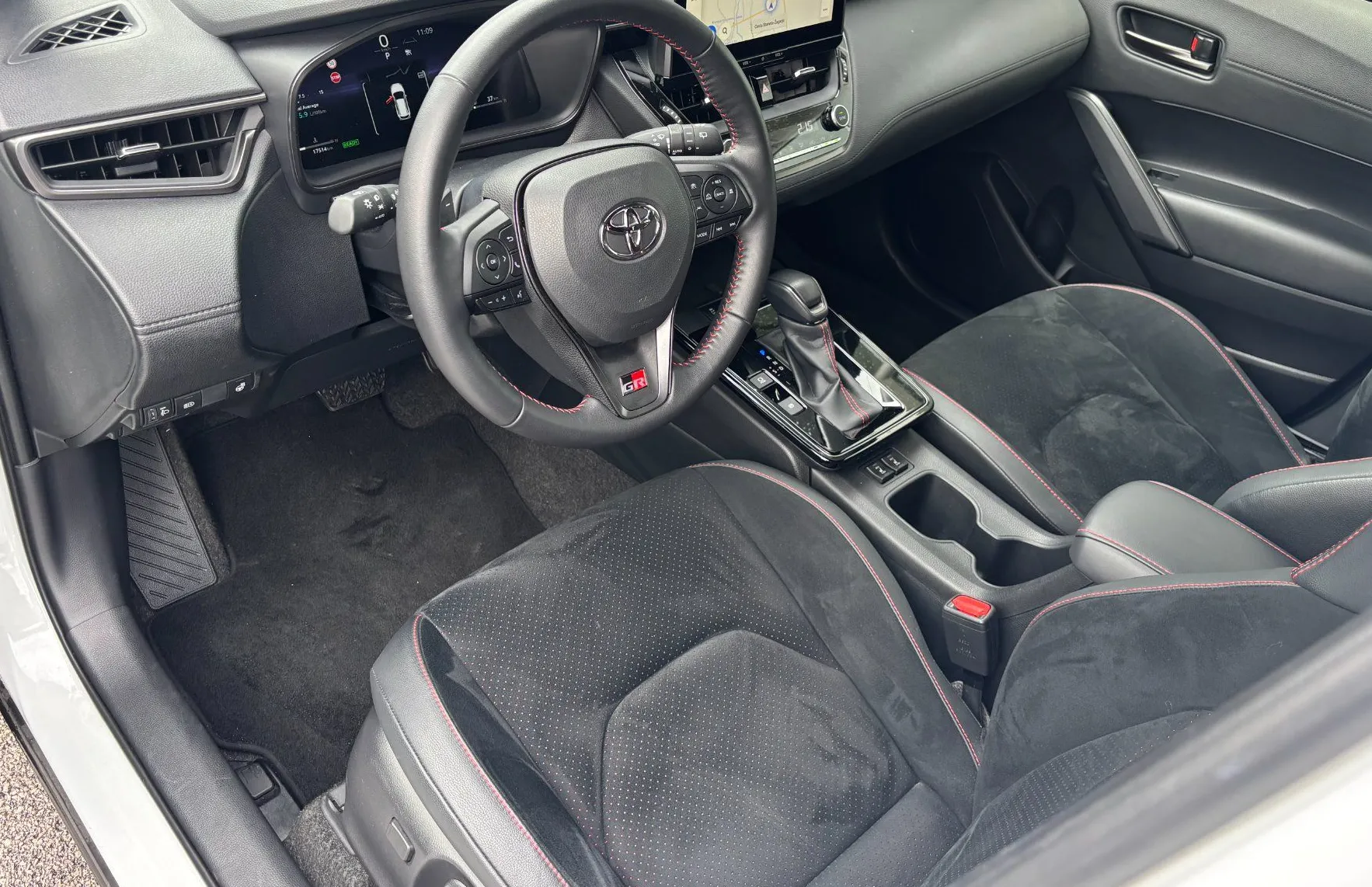 Zunanja slika - Toyota Corolla Cross - Hybrid 2.0 VVT-i GR Sport Avt. - 9