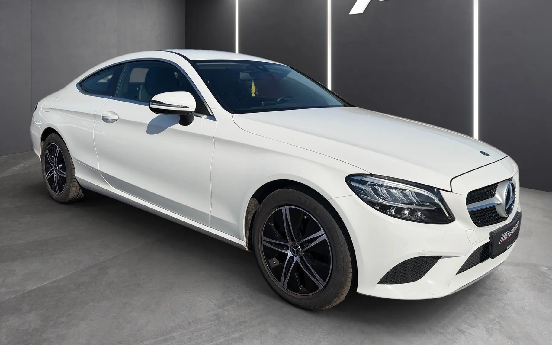 Zunanja slika - Mercedes-Benz C-Razred - C Coupe 180-SLO poreklo-LED-Vzvratna kamera - 2