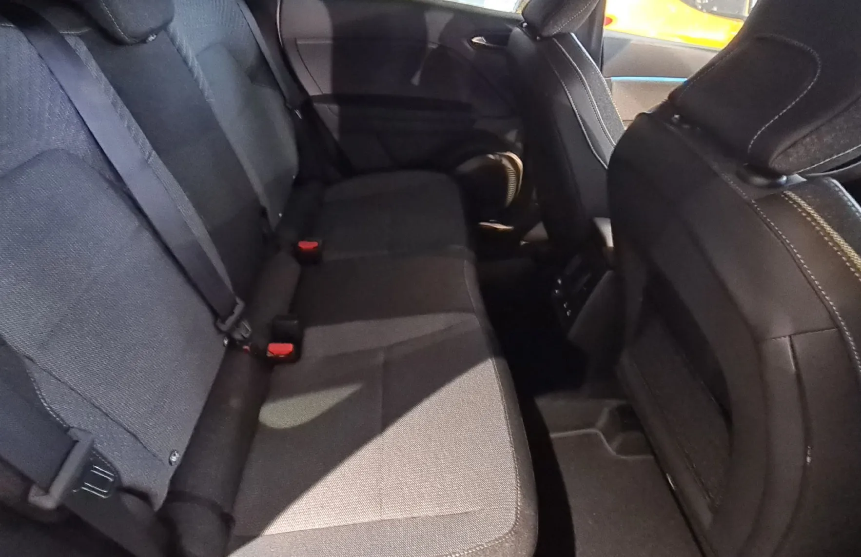 Zunanja slika - Renault Captur - TCe 140 techno - 10