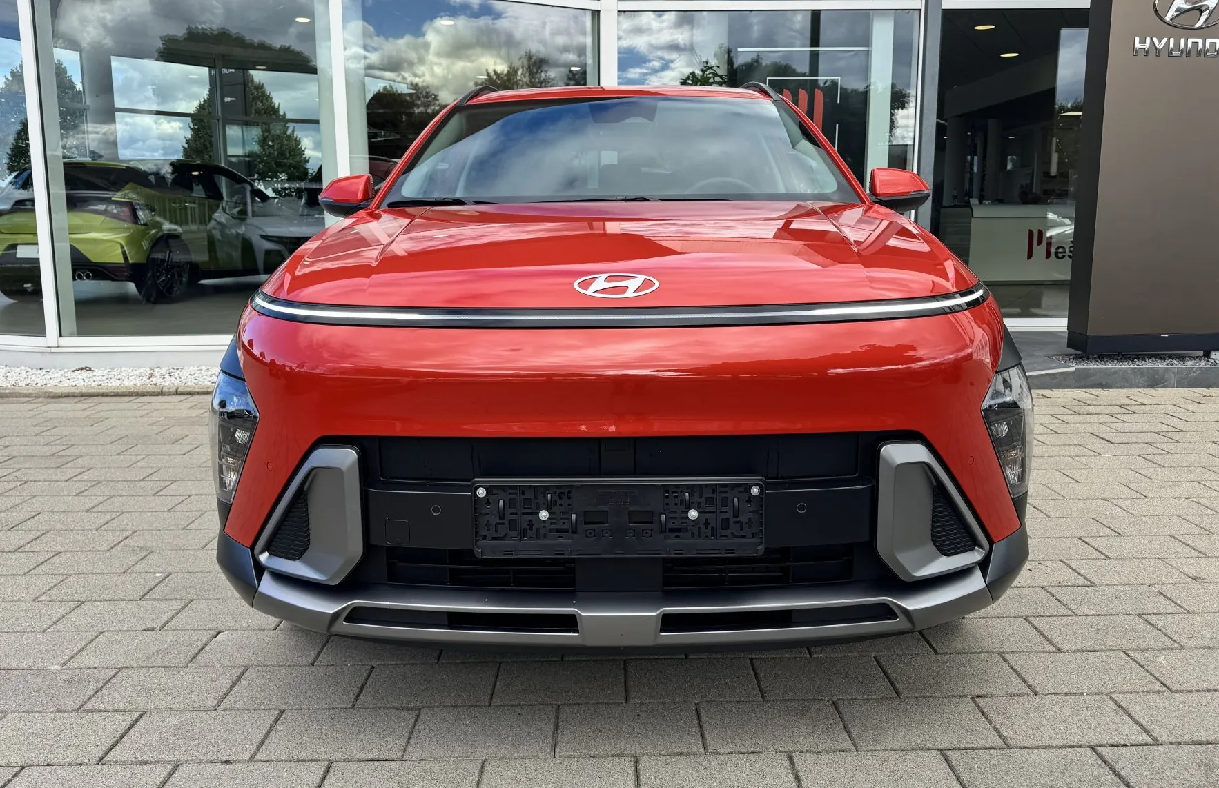 Zunanja slika - Hyundai Kona - 1.6 GDI   hibrid Premium DCT+ZIMSKE PNEVMATIKE - 2