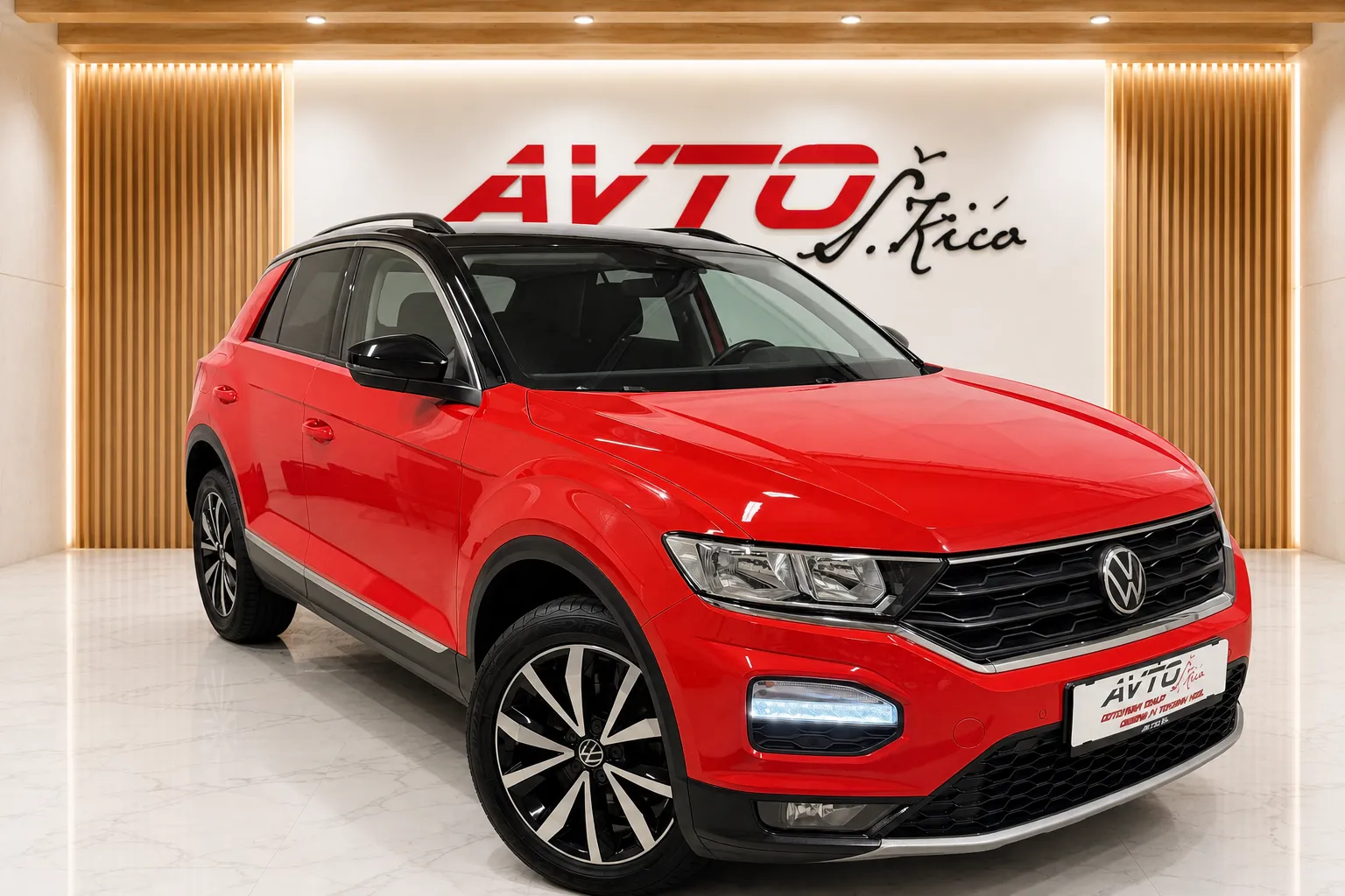 Zunanja slika - VW T-Roc - 2.0 TDI-AVT-ACC-NAVI-LED-110KW-MRTVI KOT-GRETJE .. - 2