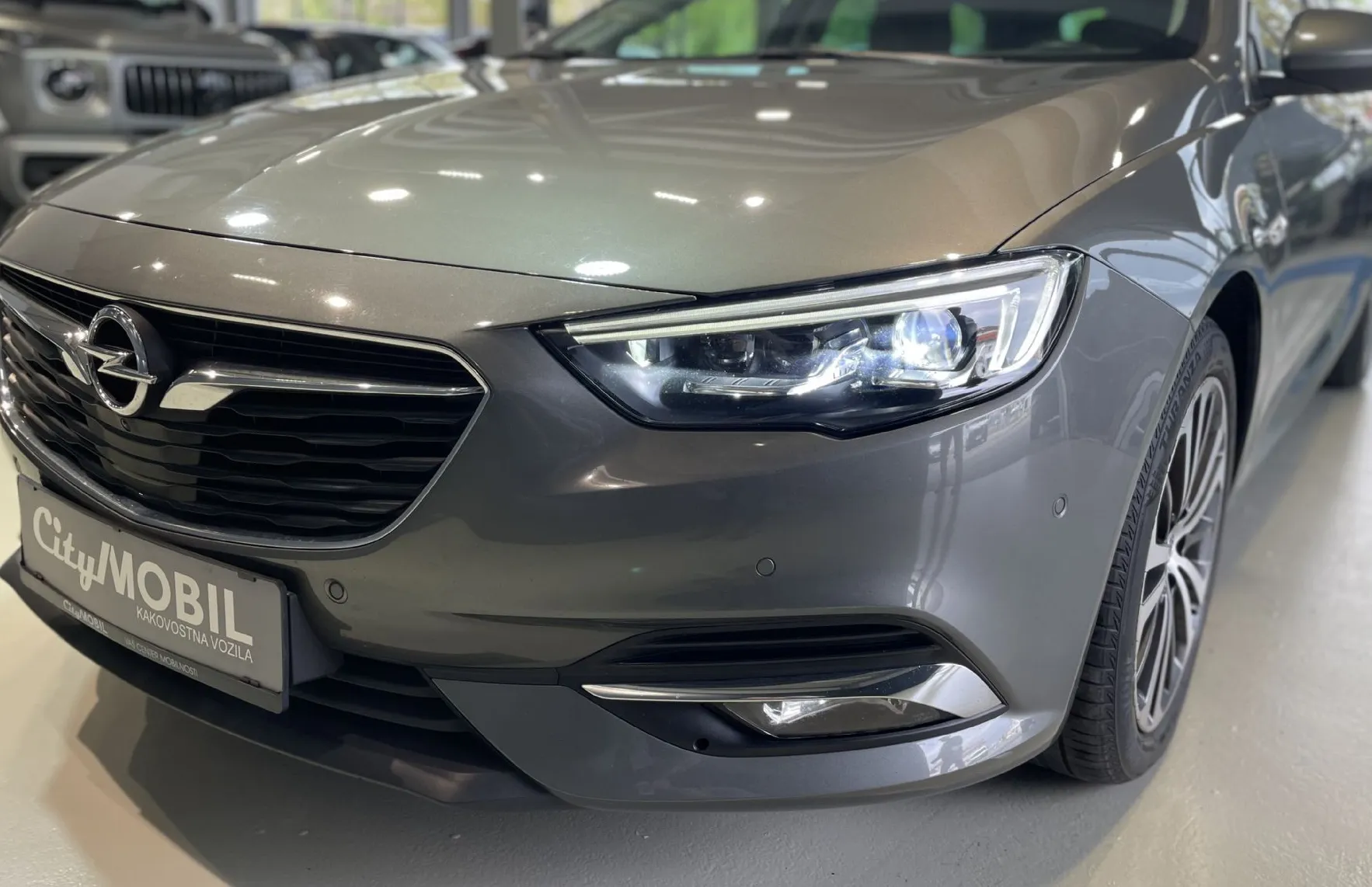Zunanja slika - Opel Insignia - 1LAST-NAVI-360KAM-HLAJENJE-KEYLESS-RADAR-LED-USNJE - 6