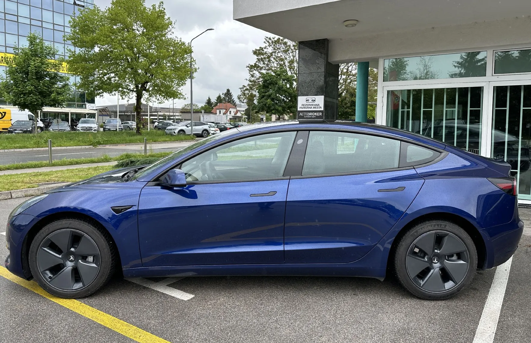 Zunanja slika - Tesla Model 3 - Long Range AWD  Avtopilot Slovensko vozilo - 8