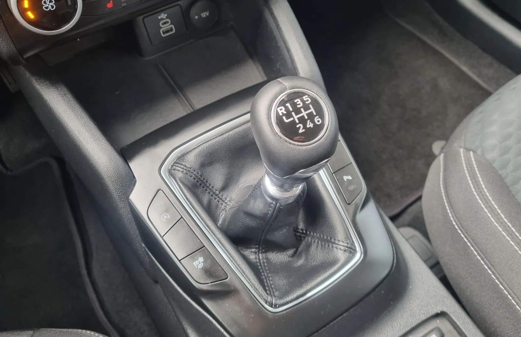 Zunanja slika - Ford Kuga - 1.5 EcoBoost - NAVI-DAB-PDC-TEMP. - AKCIJSKA CENA - 16