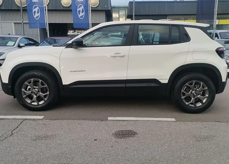 Zunanja slika - Jeep Avenger - Longitude 1.2 GSE 100 - 5