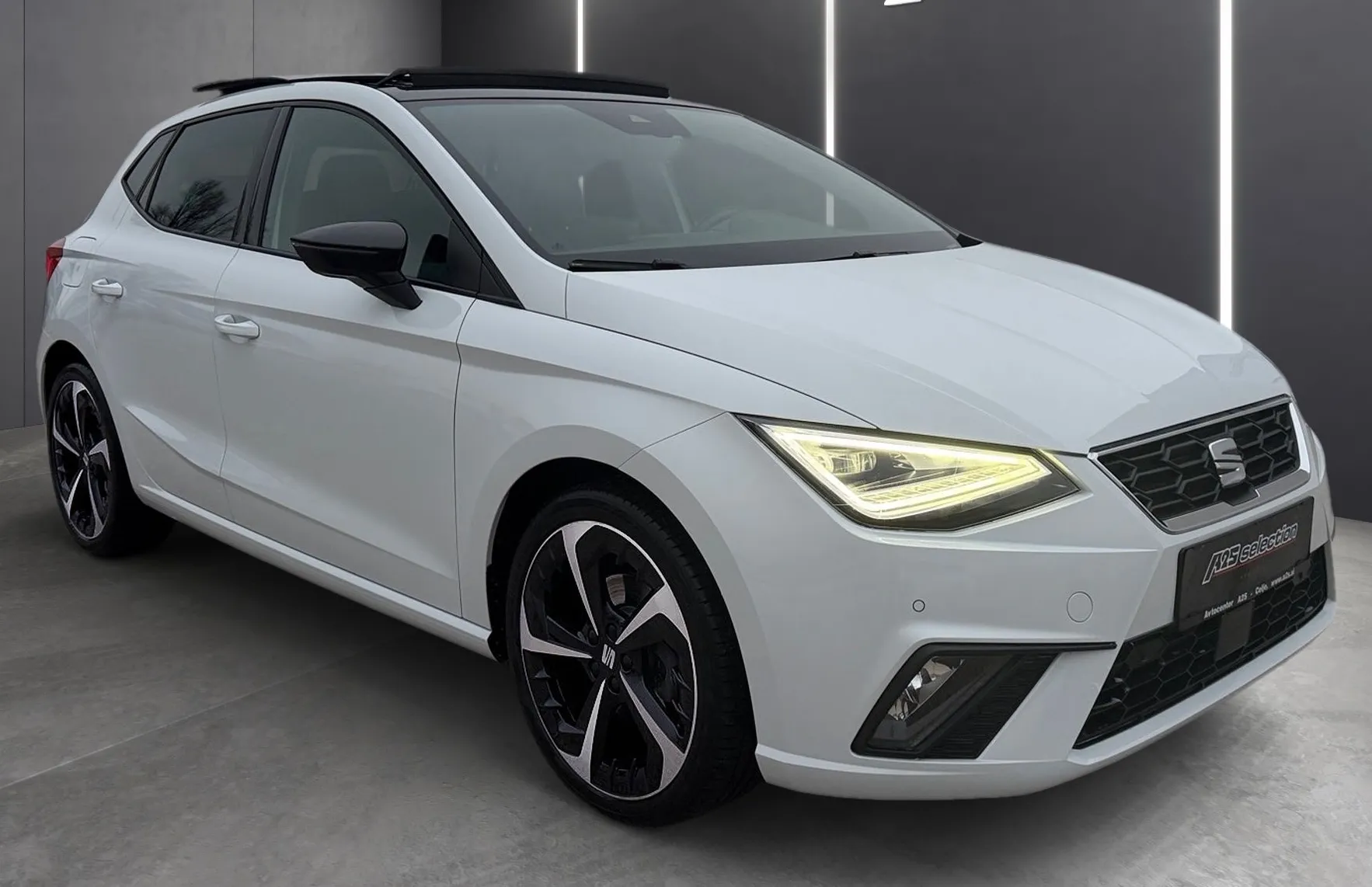 Zunanja slika - Seat Ibiza - FR 1.0 TSI DSG-SLO-Panorama-Gretje sedežev-Kamera. - 2