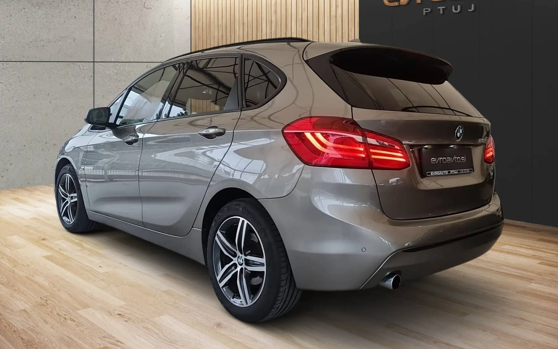 Zunanja slika - BMW serija 2 Active Tourer: - serija 2  218d Active Tourer Sport Line - 5