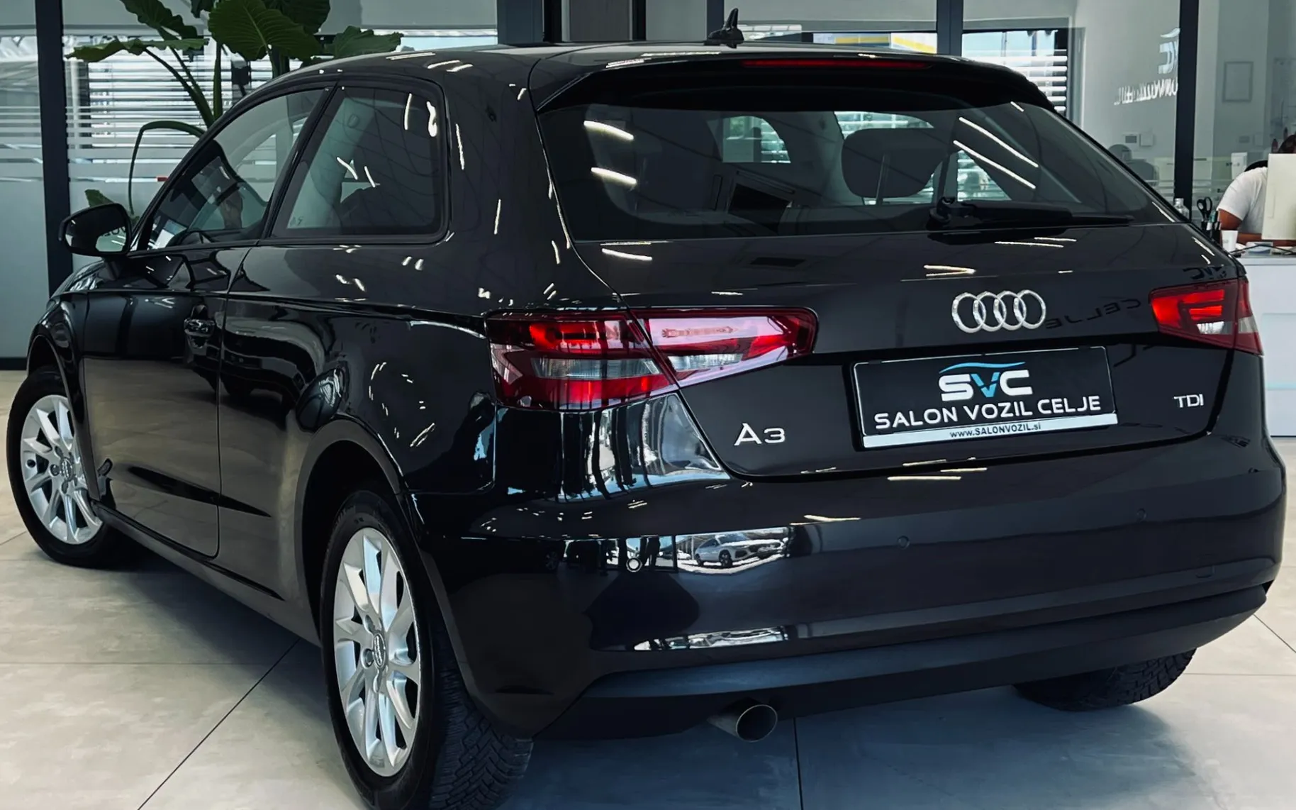 Zunanja slika - Audi A3 - 1,6 TDI Ambiente S-tronic - 7