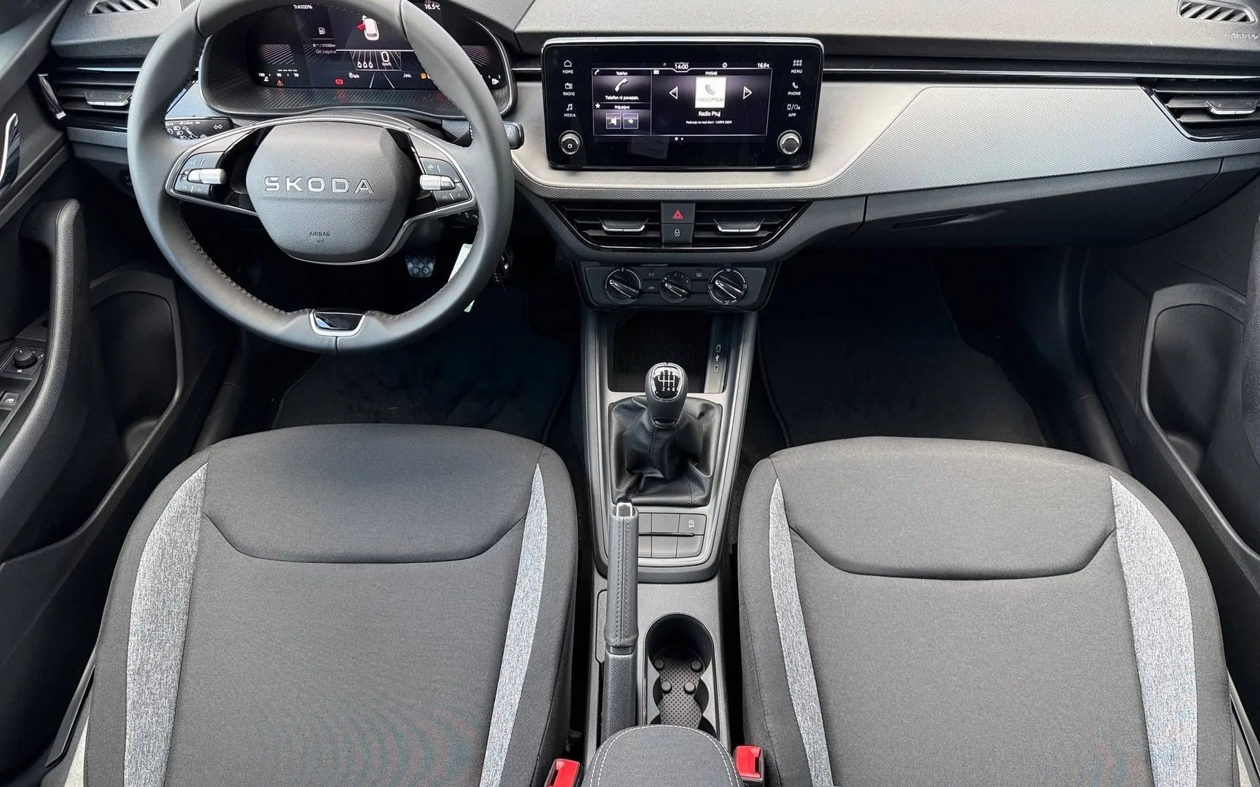 Notranja slika - Škoda Kamiq - 1.0 TSI Easy - 10