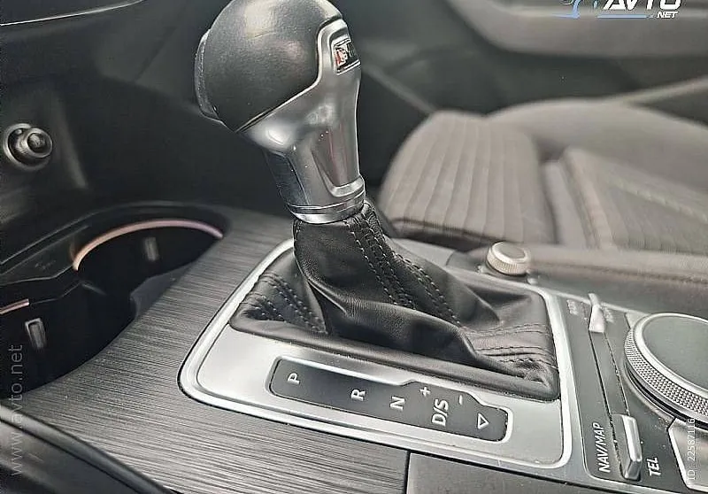 Notranja slika - Audi A3 - Limuzina 35 TDI Sport S tronic 1.LETO JAMSTVA - 10