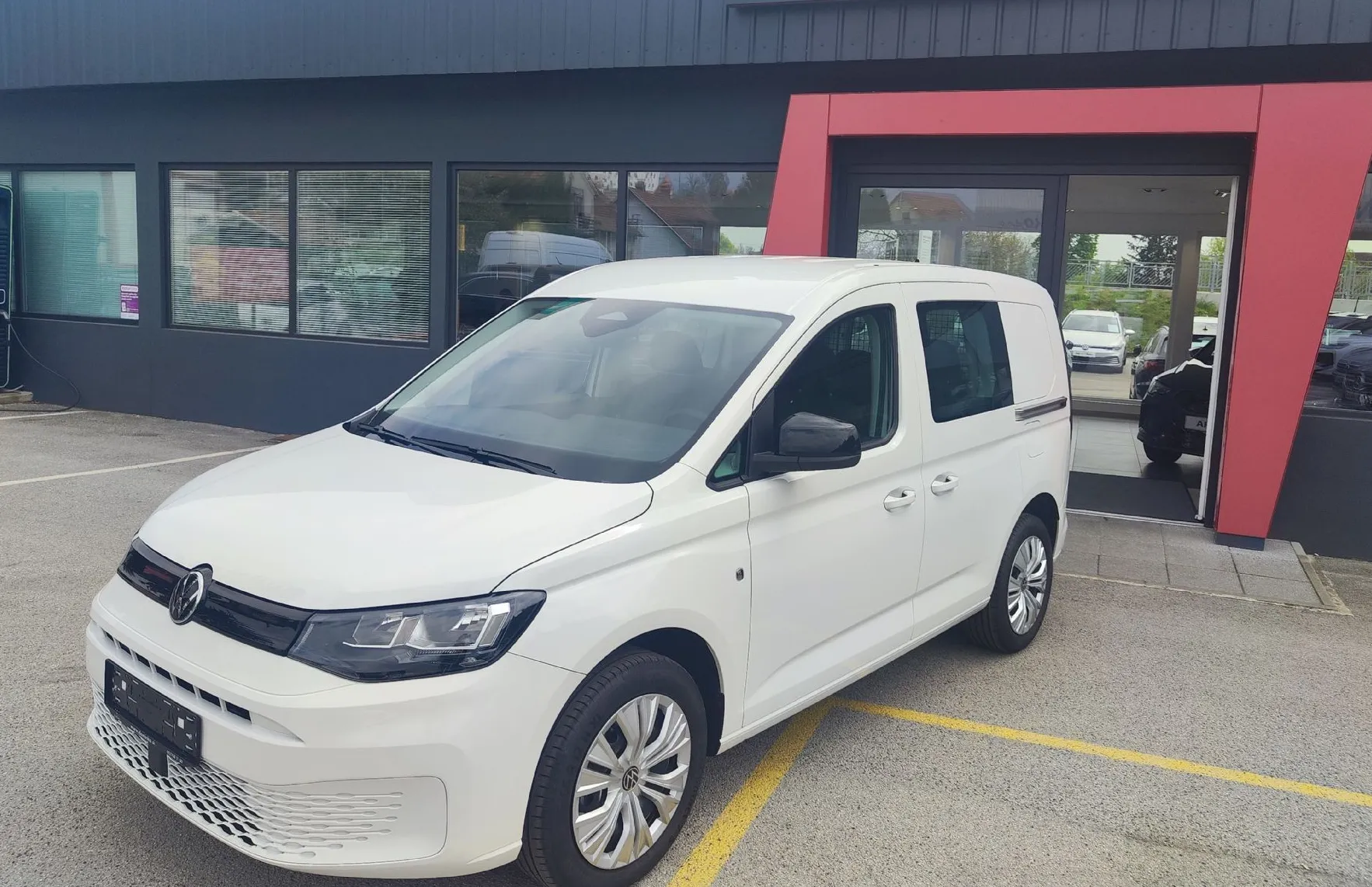 Zunanja slika - Volkswagen Caddy - 2.0 TDI Krpan - 1