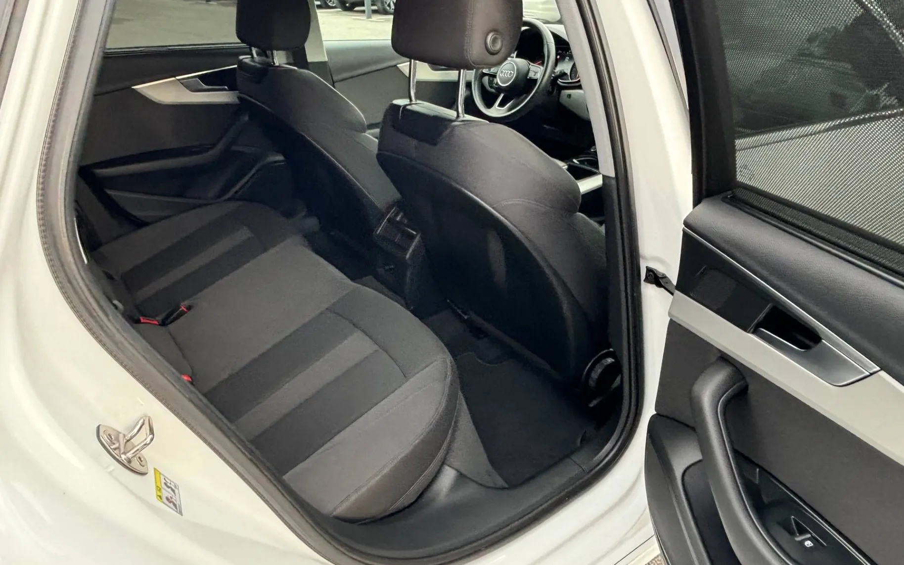 Zunanja slika - Audi A4 - 35 TDI S tronic S line LED-KAMERA-NAVI - 10