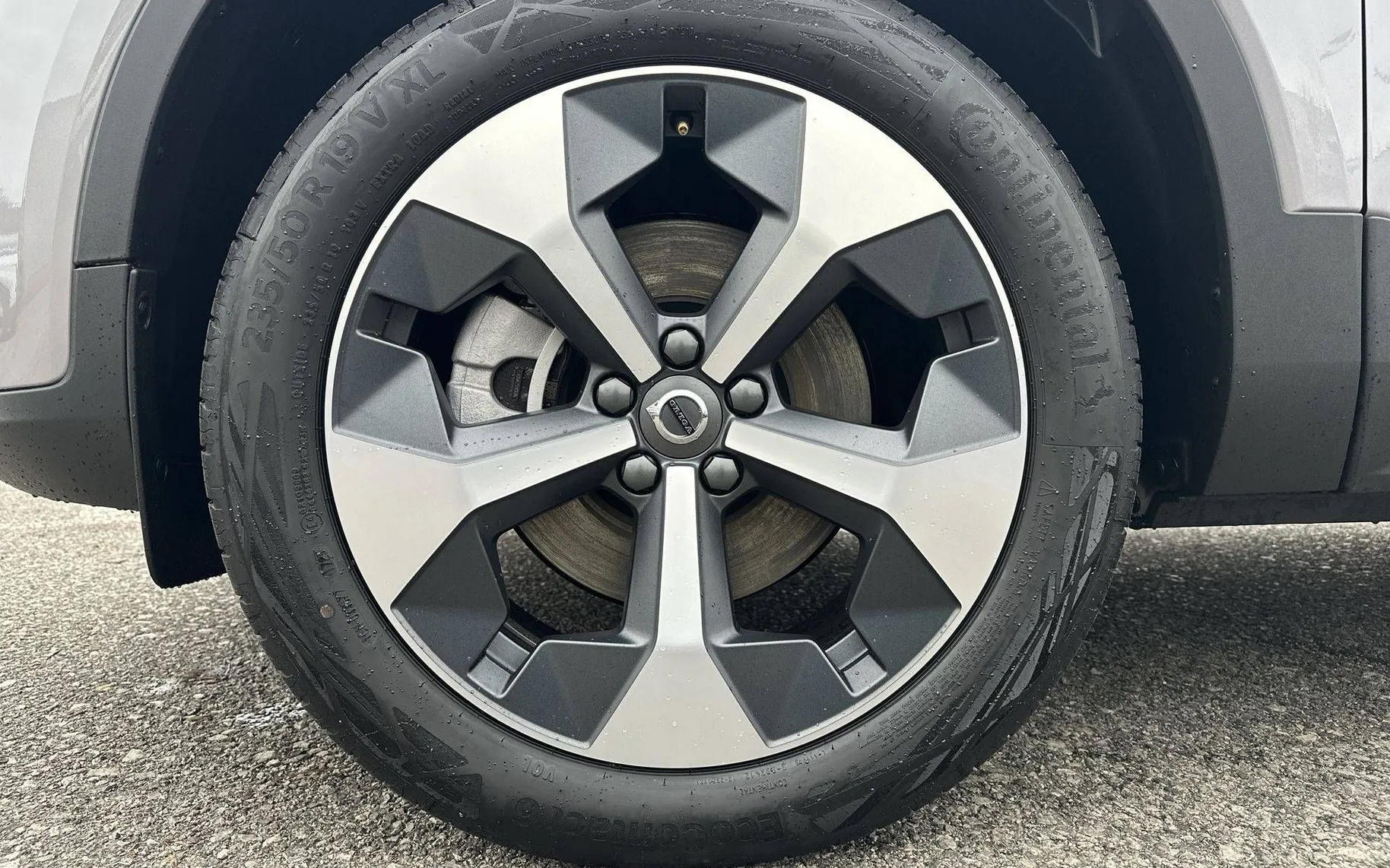 Notranja slika - Volvo XC40 - B3 P Core AT DCT 3 leta garancije + 3 servisi... - 30