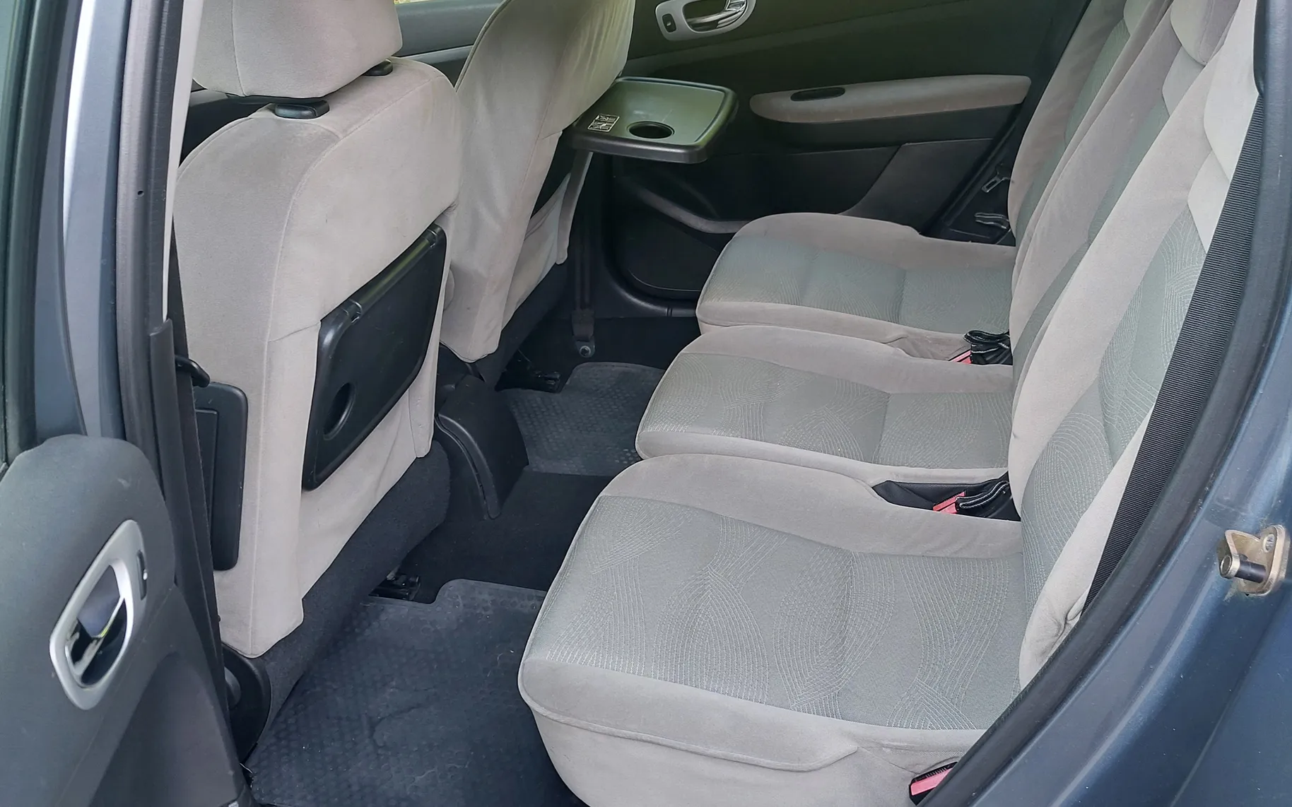 Notranja slika - Peugeot 307 - SW Pack 2,0 16V HDi FAP - 8
