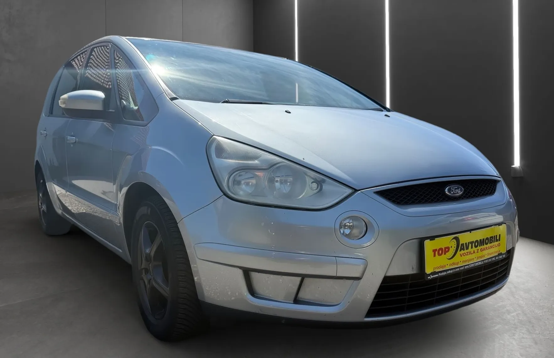Zunanja slika - Ford S-MAX - 2.0 TDCi TITANIUM MOŽNOST FINANCIRANJA BREZ POLOGA - 9