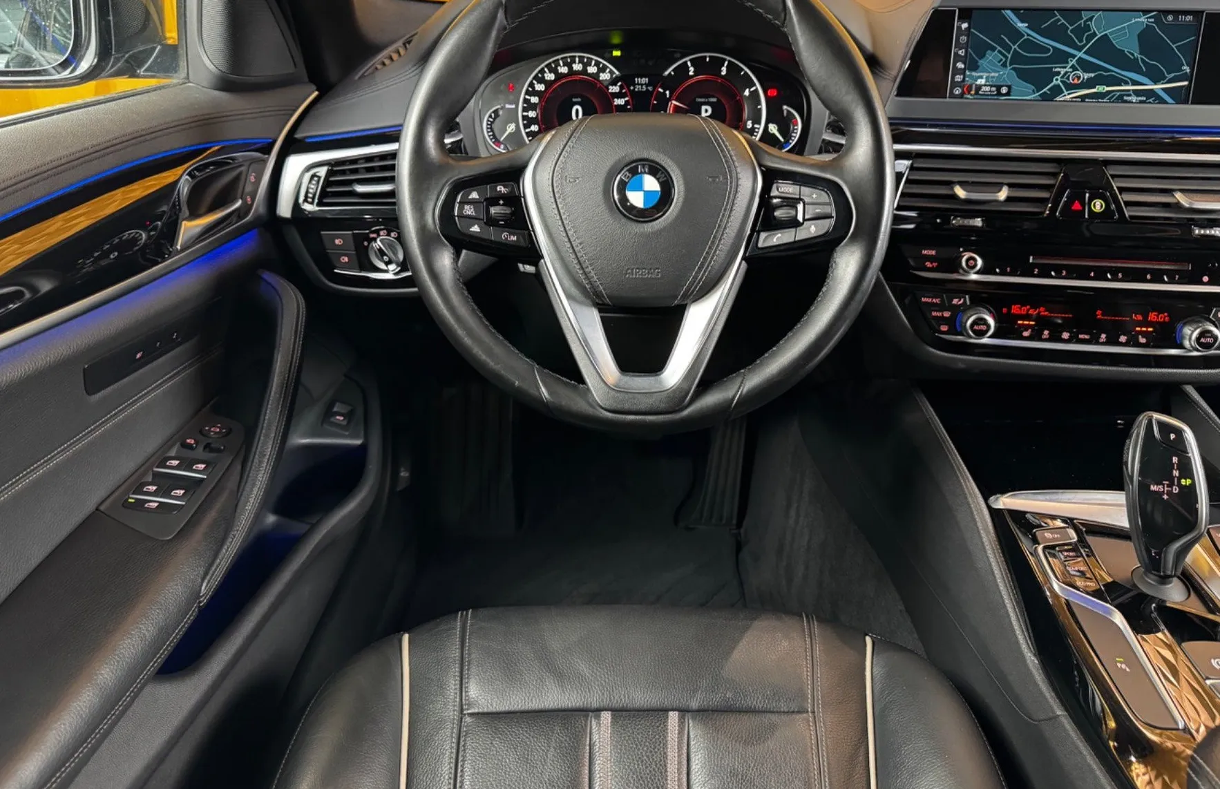 Zunanja slika - BMW Serija 5 - : 520d xDrive AUT.-LUXURY-LED-MEMORY-HEADUP - 13