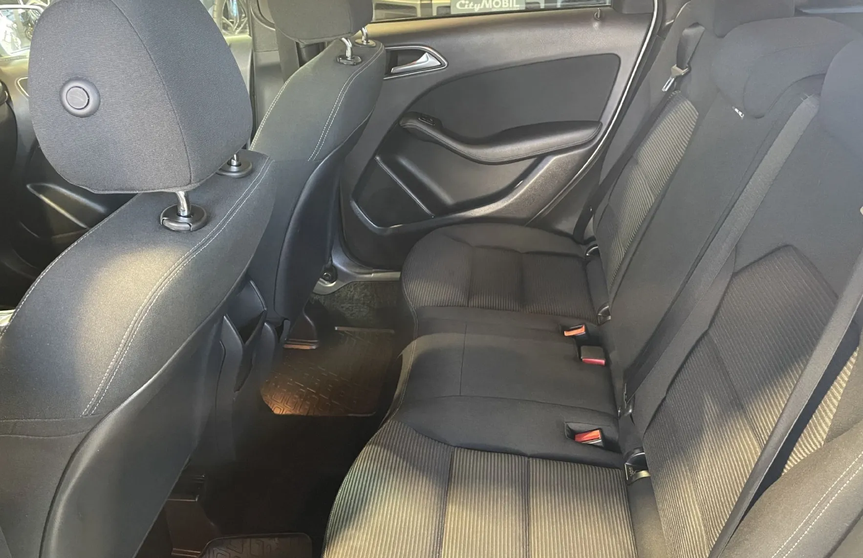 Zunanja slika - Mercedes-Benz B-Razred - B200CDI-NAVIGACIJA-TEMPOMAT-MULTIFUNKCIJA-KAMERA - 14
