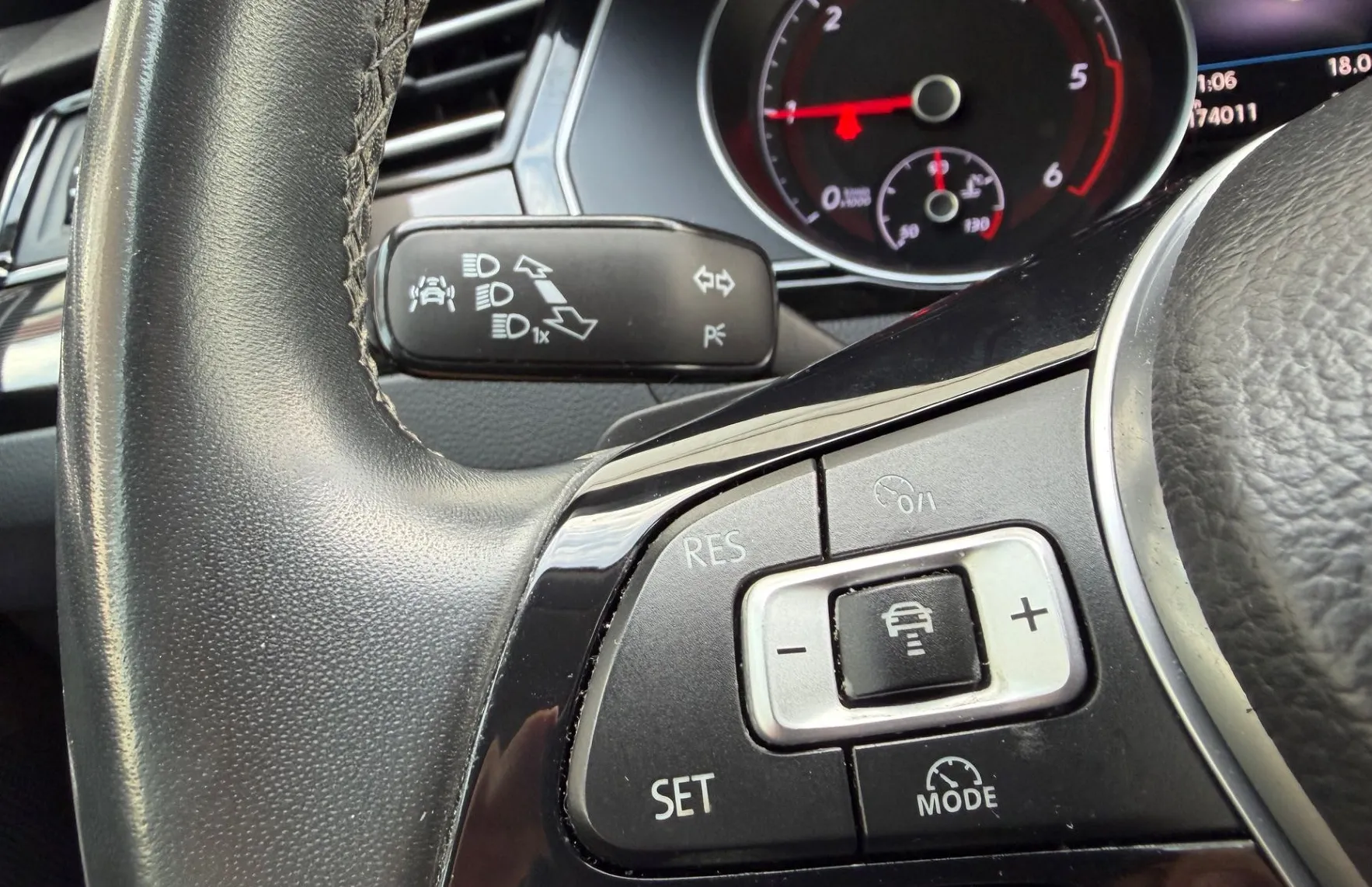 Zunanja slika - VW Arteon - 2.0 TDI ELEGANCE DSG-HIGH LED-ALU 18-ACC-NAVI - 18