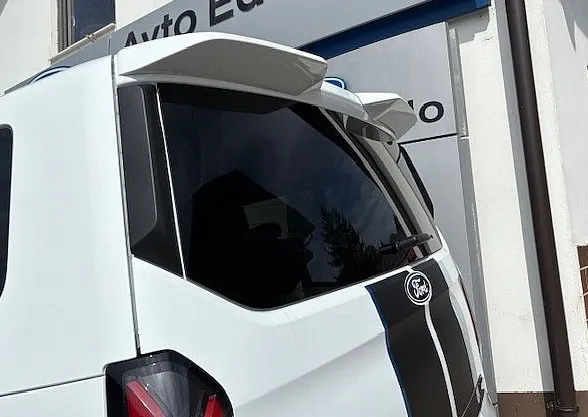 Zunanja slika - Ford Tourneo - Custom SPORT 2.0 TDCi 170KM A8 L1H1 FWD - 4