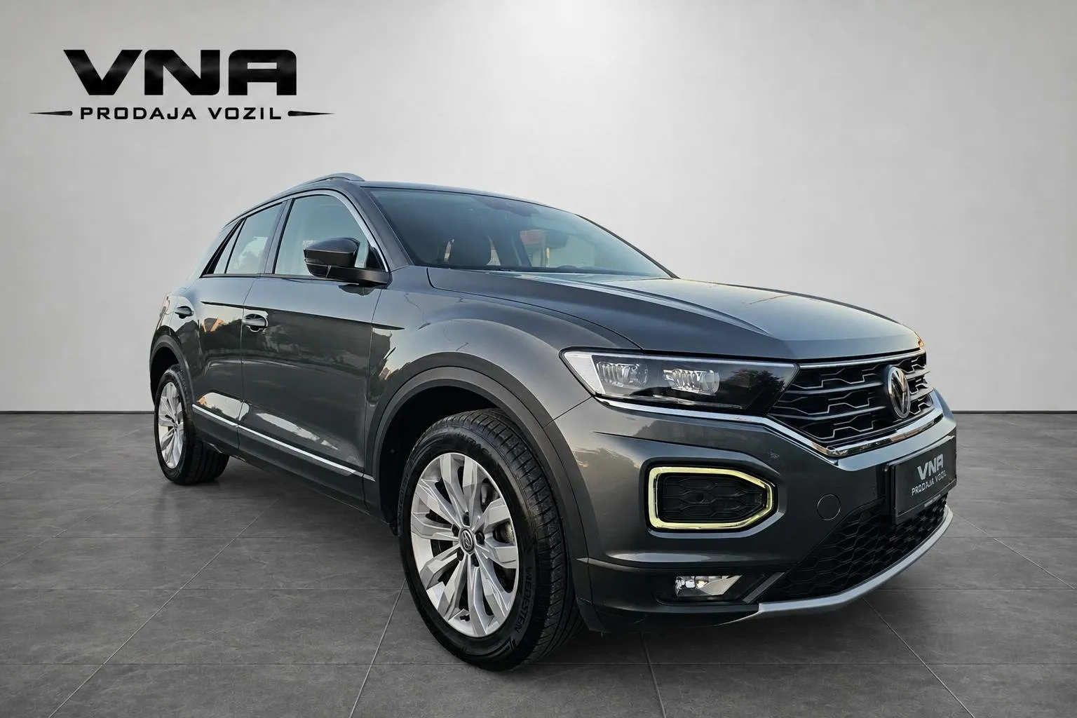 Zunanja slika - Volkswagen T-Roc - 2.0 TDI BMT Sport |VIRTUAL|RADAR|BLIS|LANE|SLO|TOP - 3