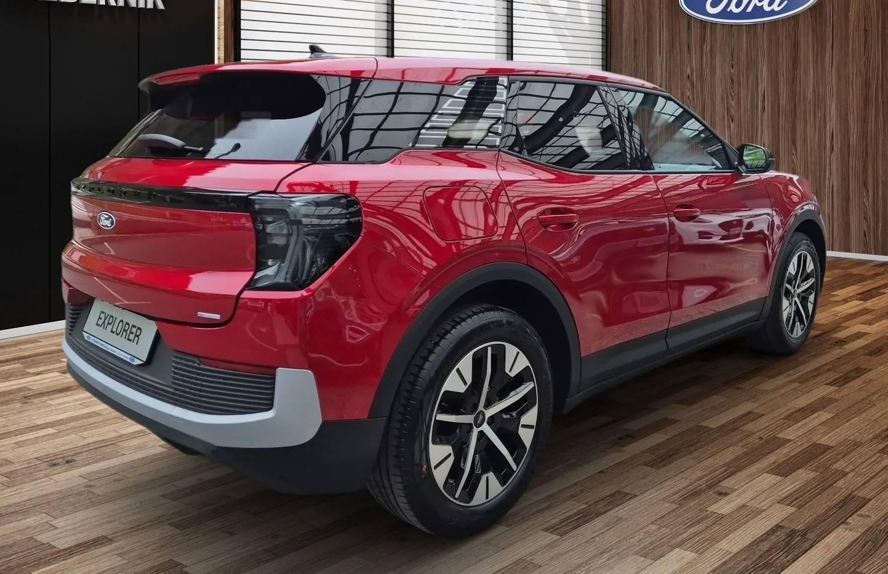 Zunanja slika - Ford Explorer - EV 286 KM 77kWh RWD - 4