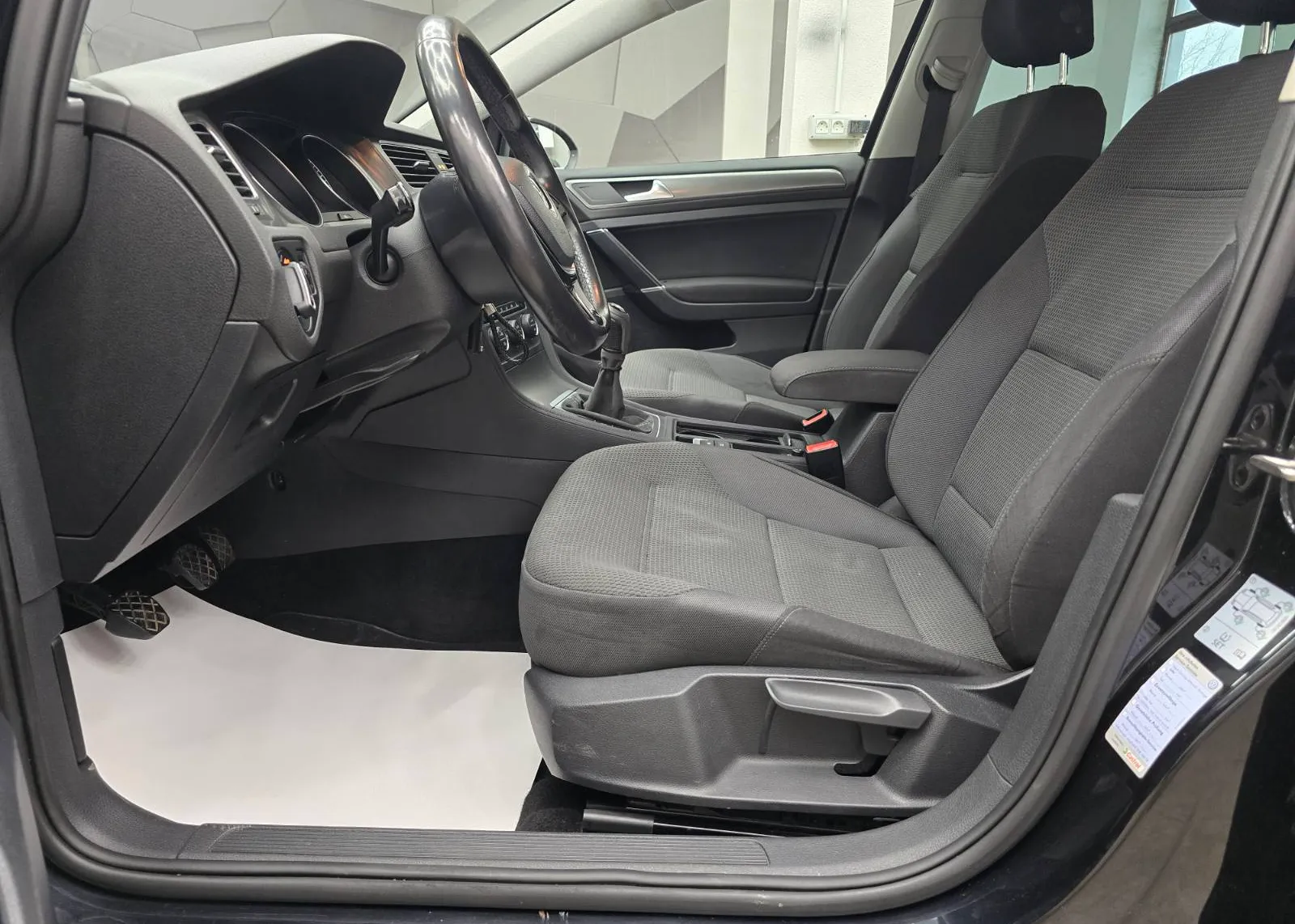 Zunanja slika - VW Golf - 2,0 TDI BMT Highline - 7