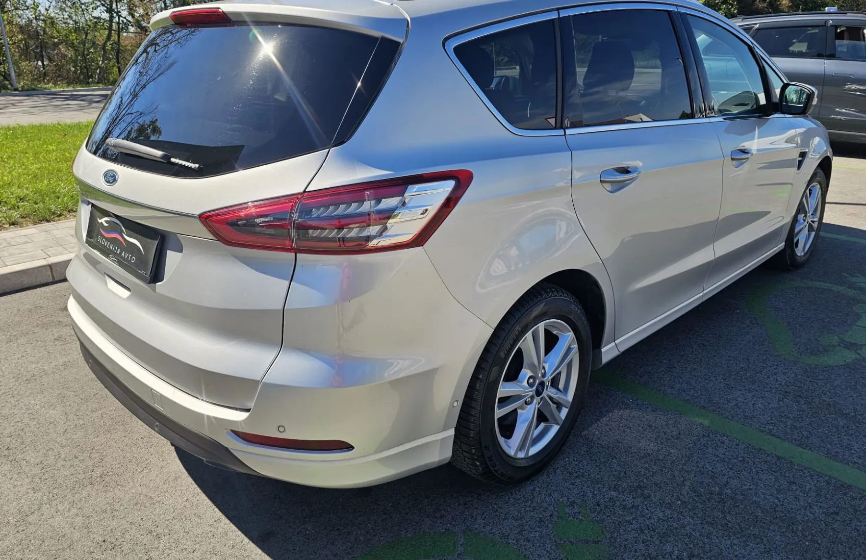 Zunanja slika - Ford S-MAX - 2.0 EcoBlue 150cv S S Auto Titanium|2xPDC+kamera|Keyless - 37