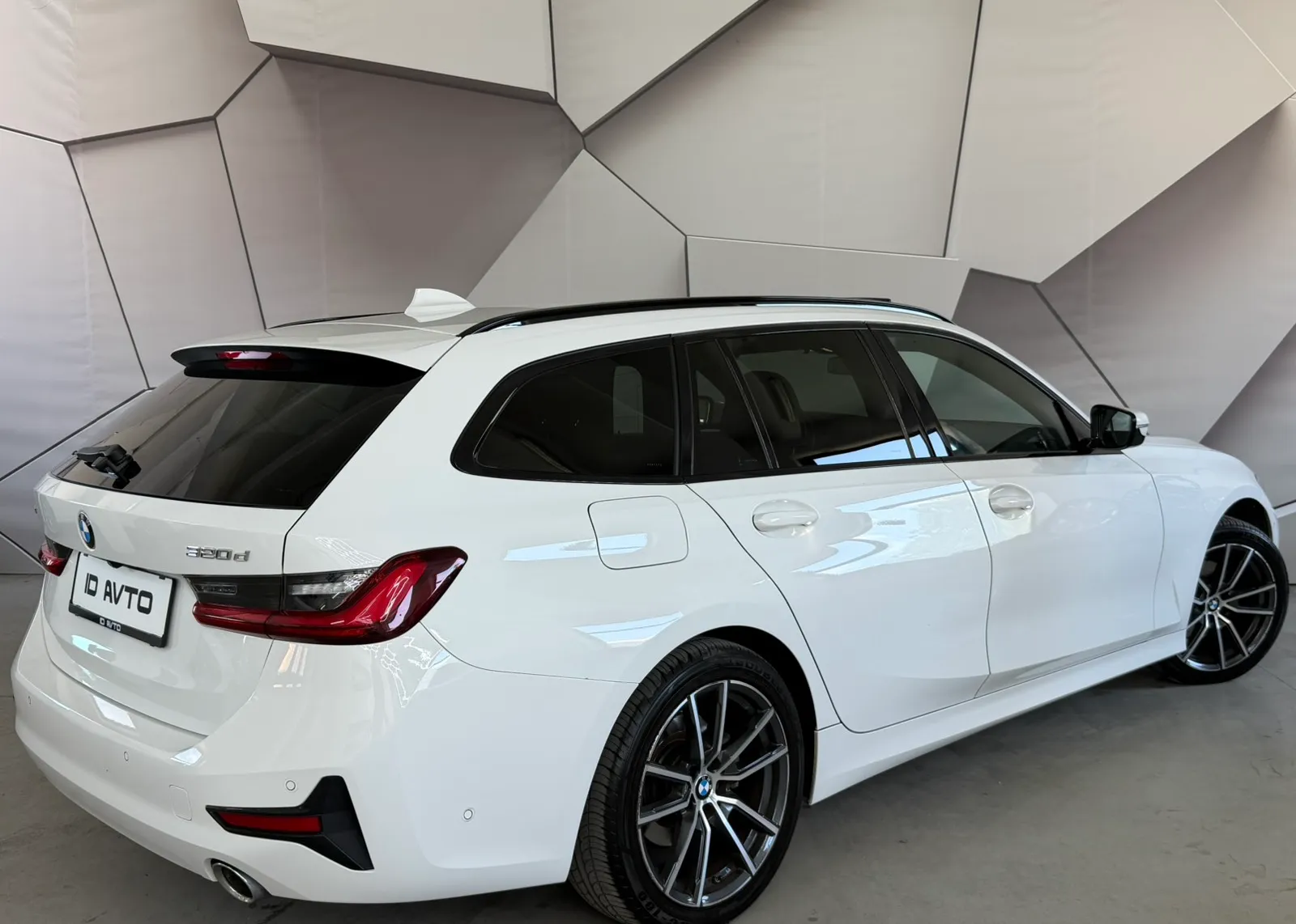 Zunanja slika - BMW Serija 3 - 320d xDrive Touring Avt. - 3