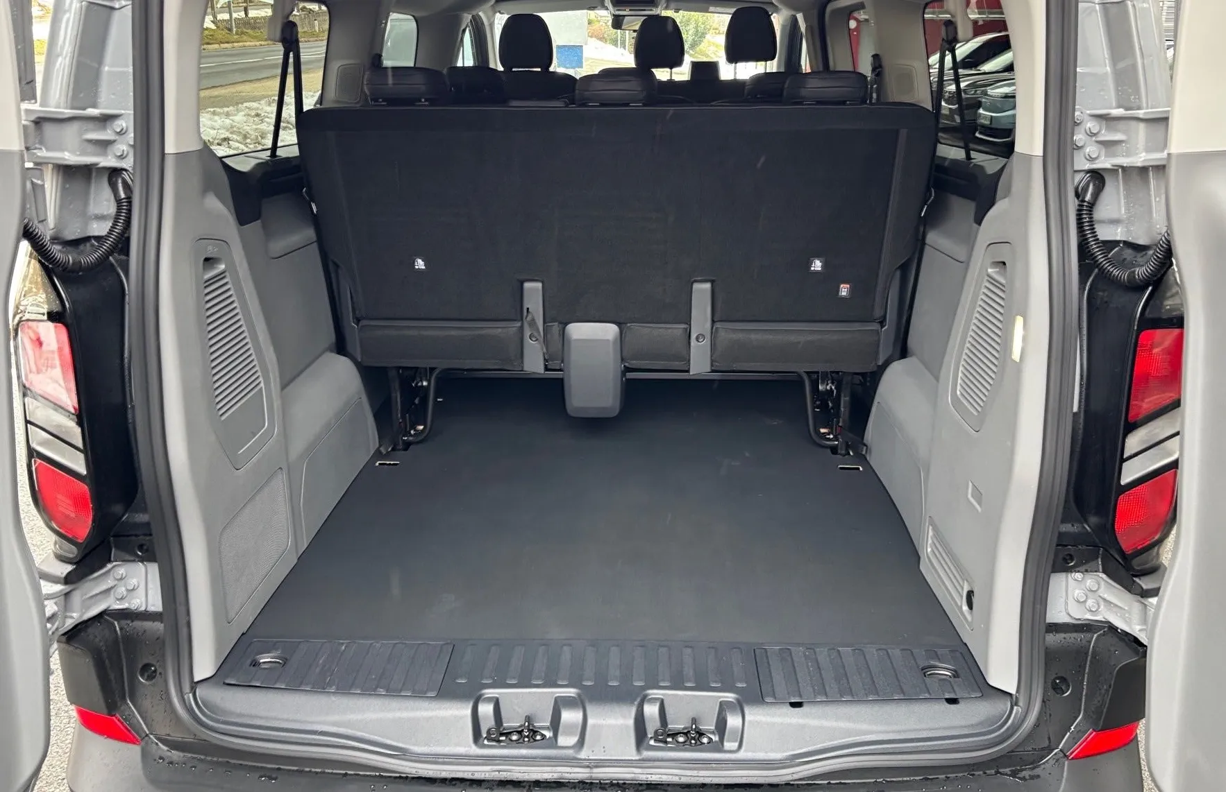 Zunanja slika - Ford E-Transit Custom - Transit Custom TRAIL 2.0 TDCi 150 KM M6 L2H1 - NA ZALOGI - 10